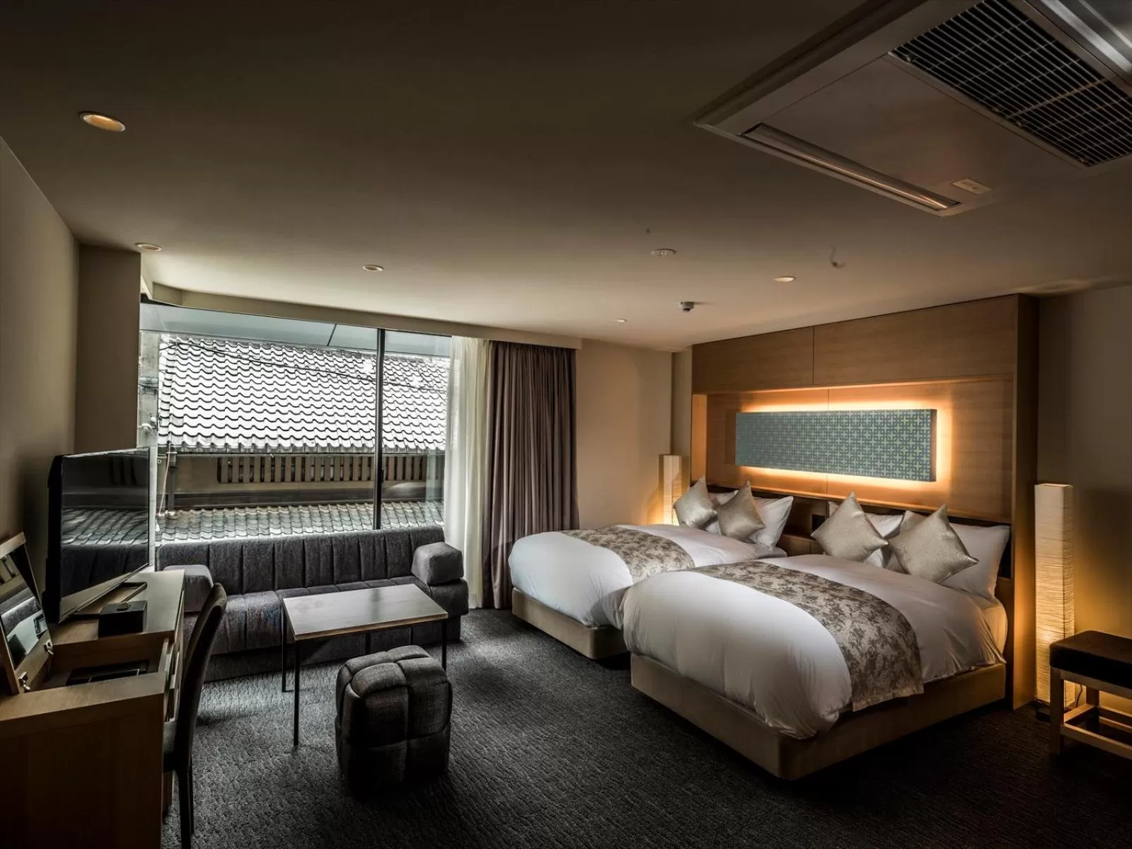 Photo of the whole room, Bed in Villa Sanjomuromachi KYOTO