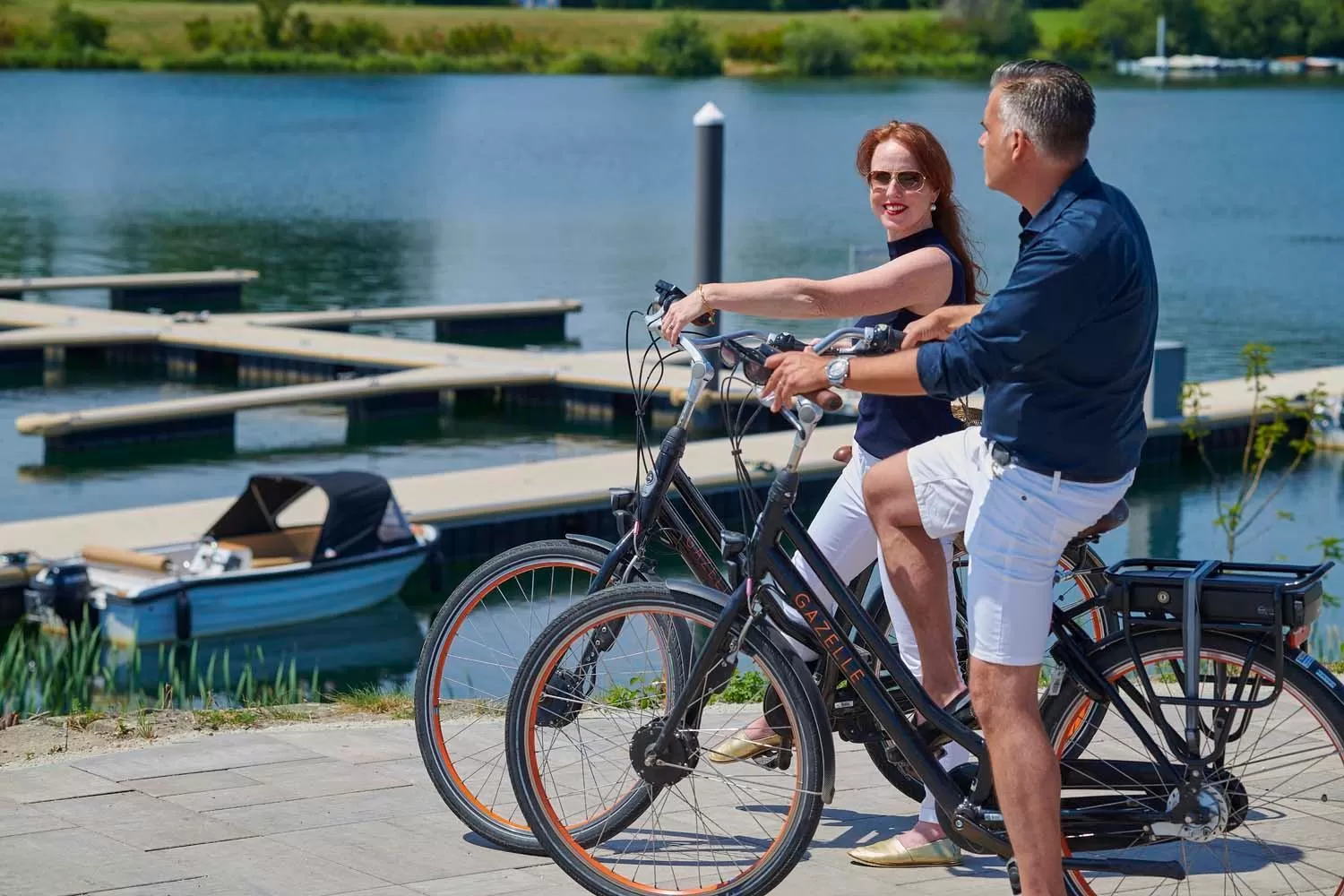 Cycling in Parc Maasresidence Thorn Apartments