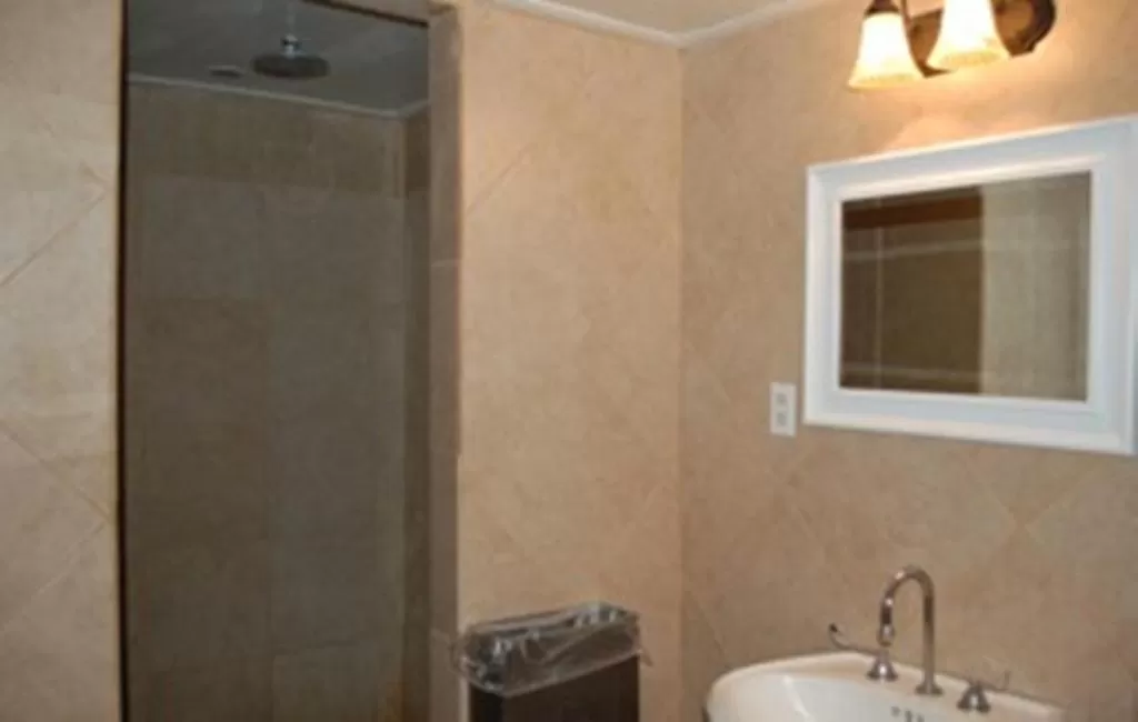 Bathroom in Olancha RV Park and Motel