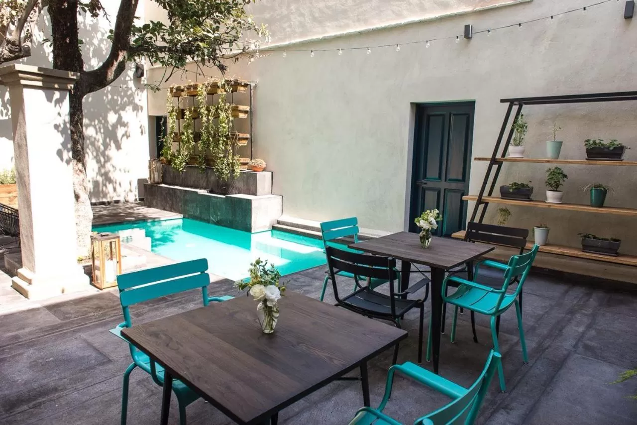 Swimming pool in Antigua Trece Hotel Fusión & SPA