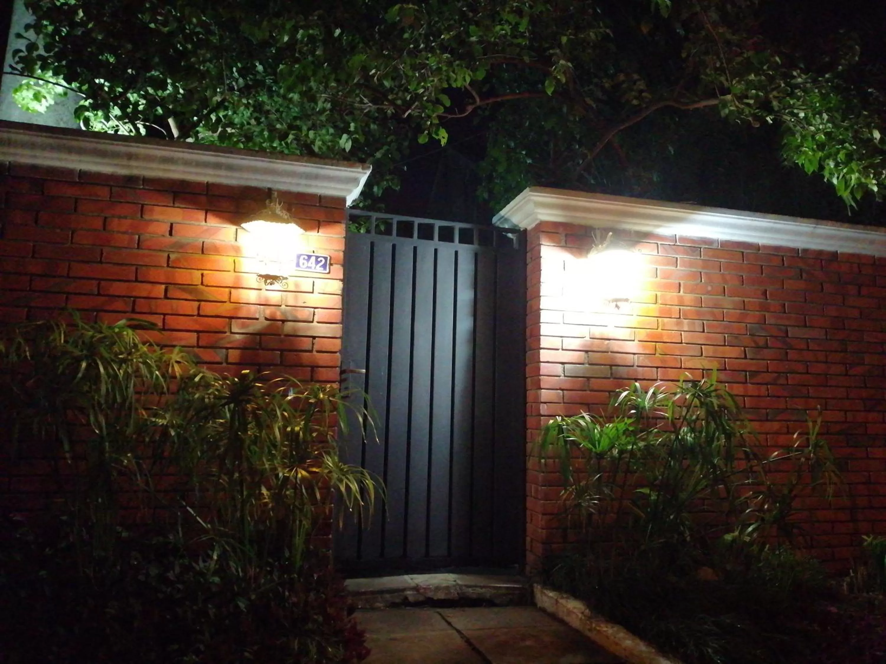 Property building in Granados B&B