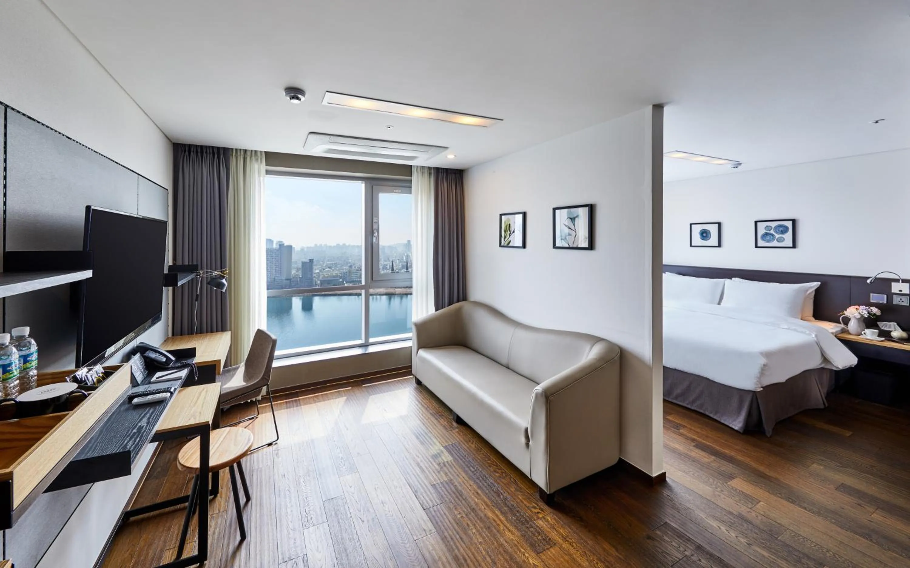 Living room, Seating Area in hotel riverside