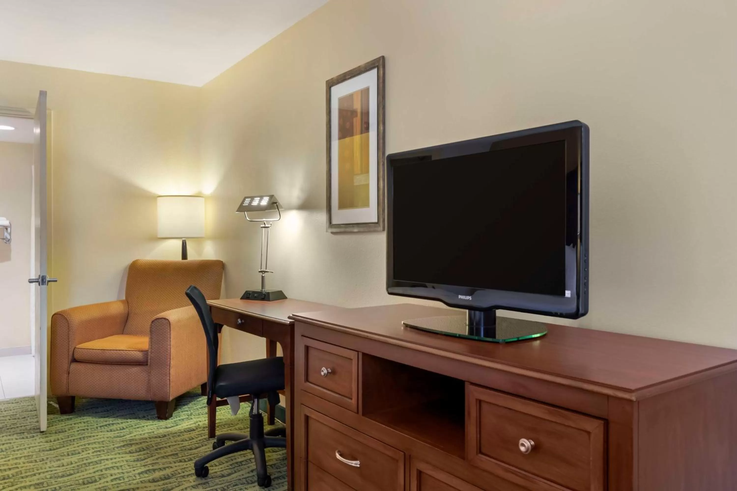 Bedroom in Best Western McAllen Medical Center