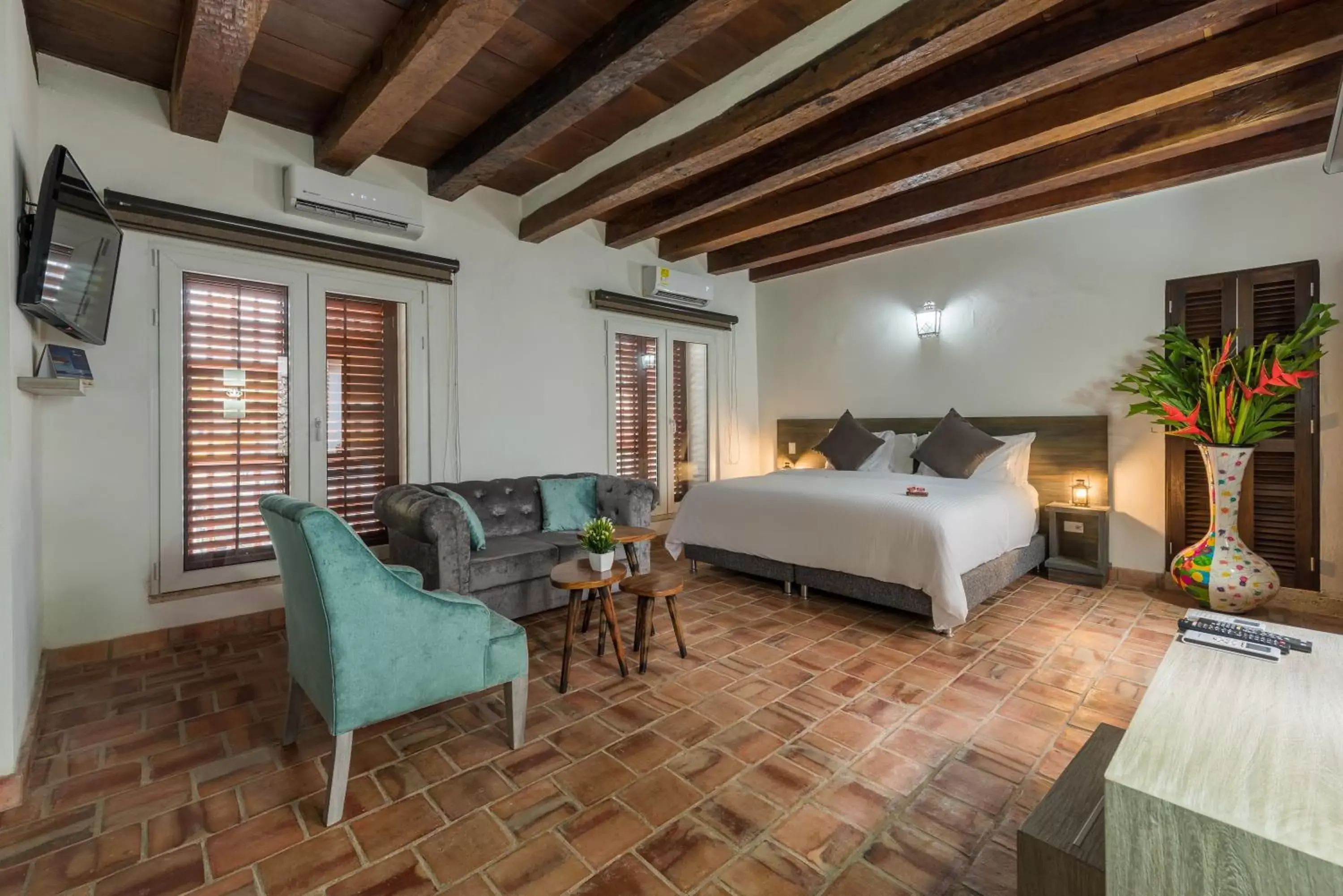 Queen Suite in Getsemani Cartagena Hotel Queen Suite in Getsemani Cartagena Hotel