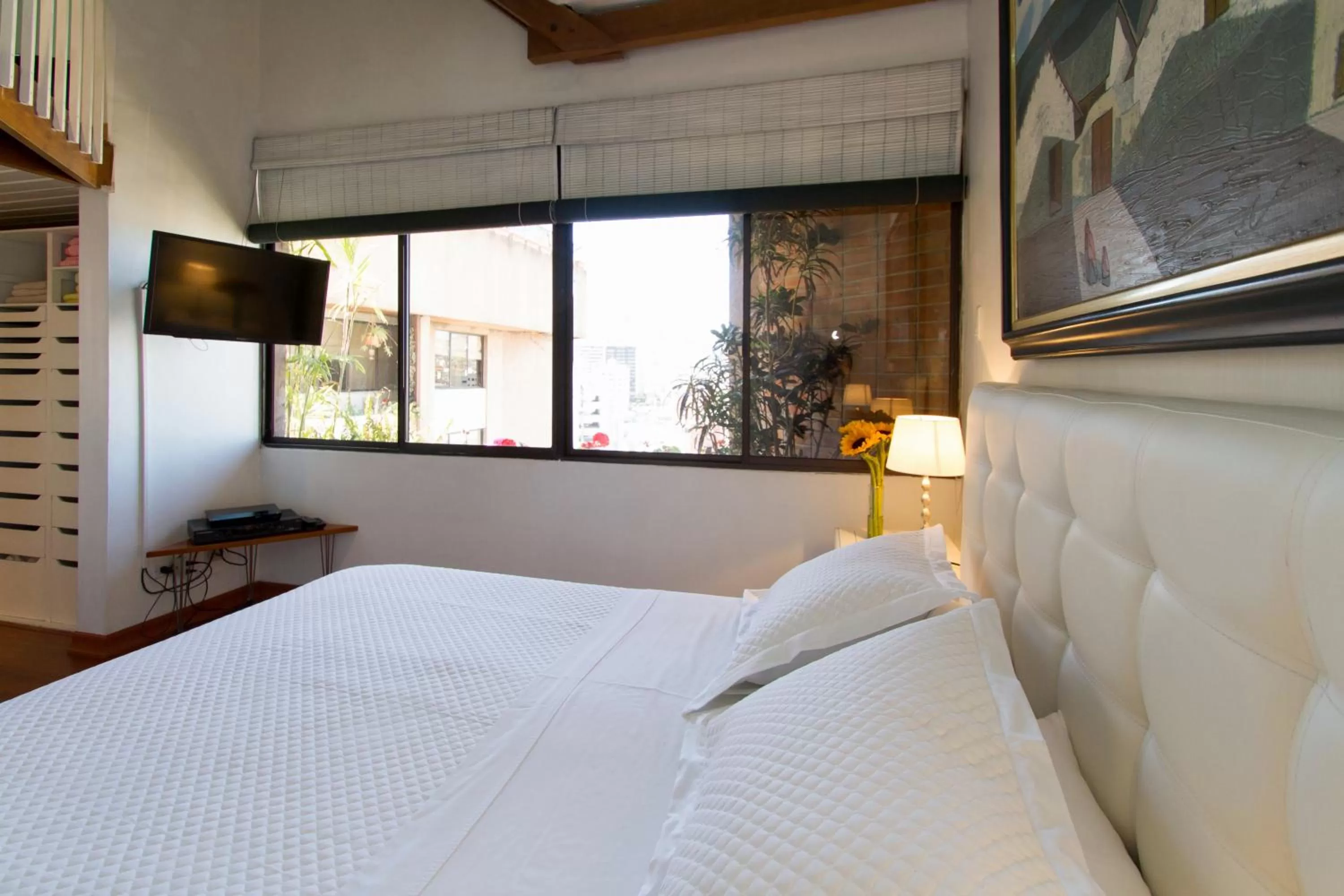 Bed, Room Photo in Penthouse Lodge B&B