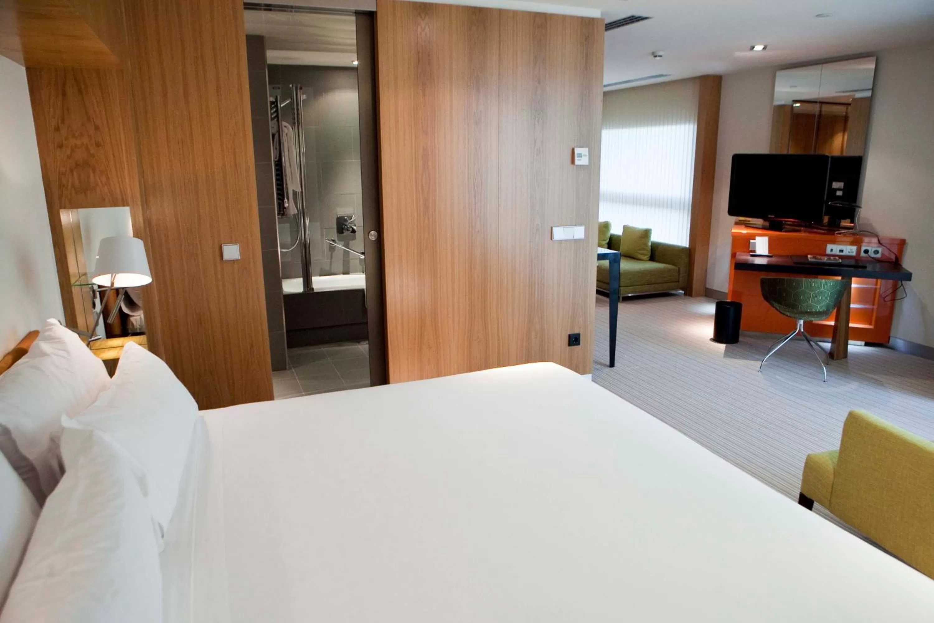 Photo of the whole room, Bed in Hotel Alfonso