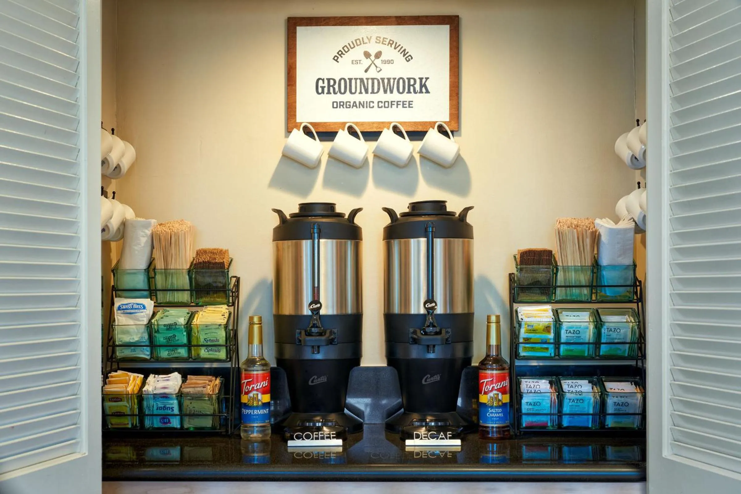 Breakfast in Beach House Hotel at Hermosa Beach