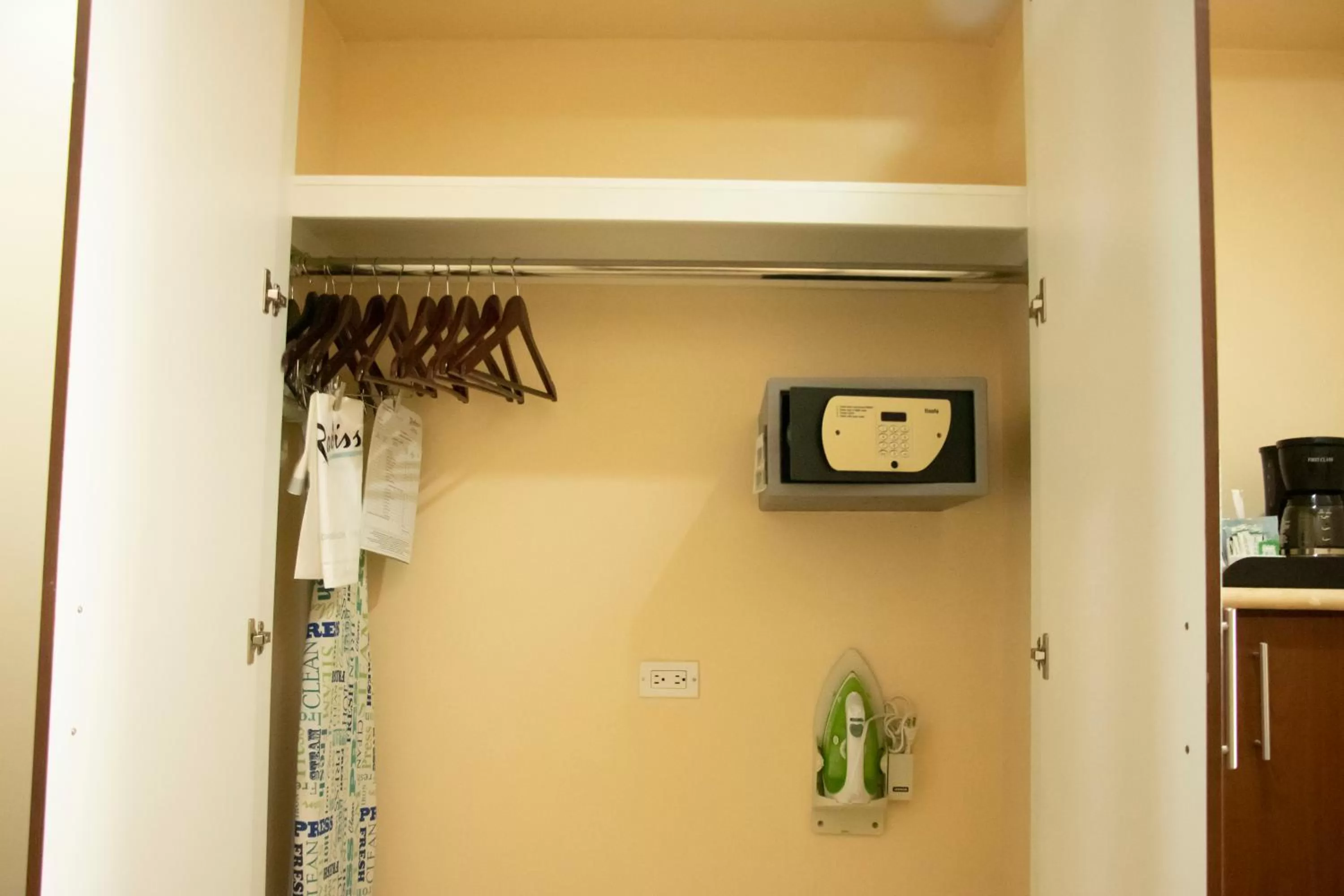 safe in Radisson Colon 2,000 Hotel & Casino