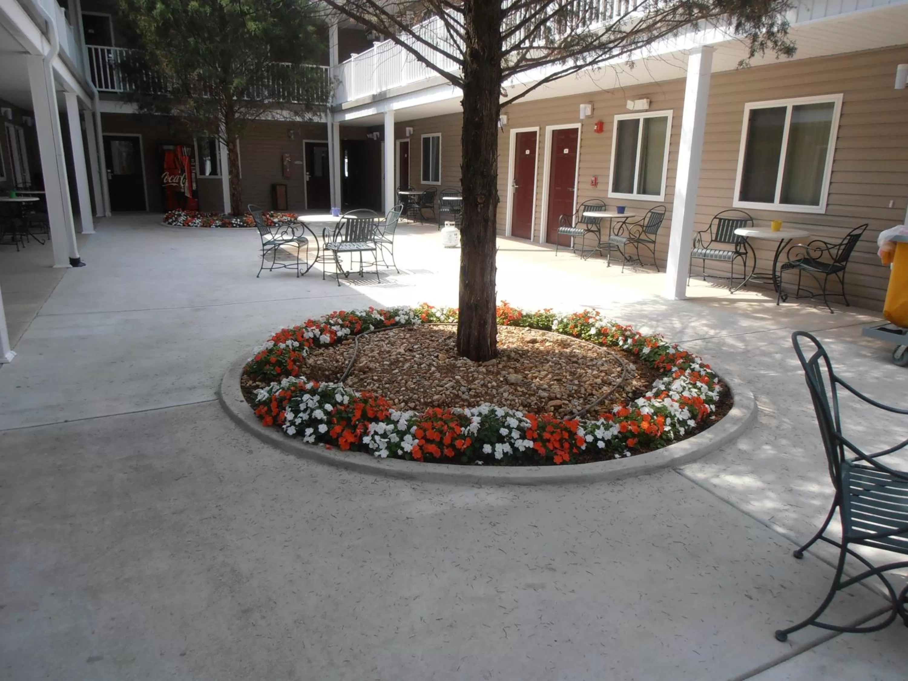 Garden in Affordable Suites of America Augusta