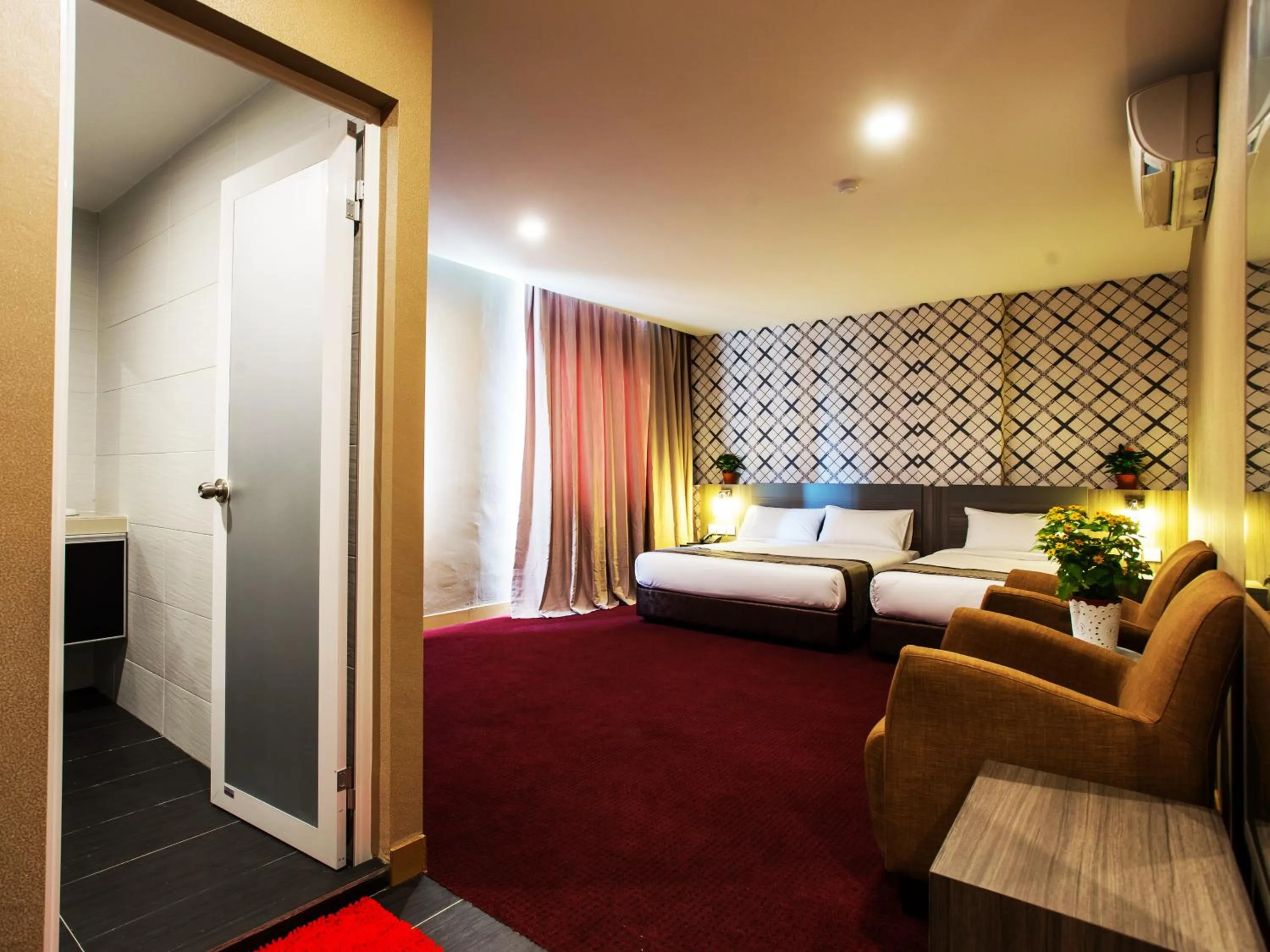 Bedroom, Bed in LS Hotel