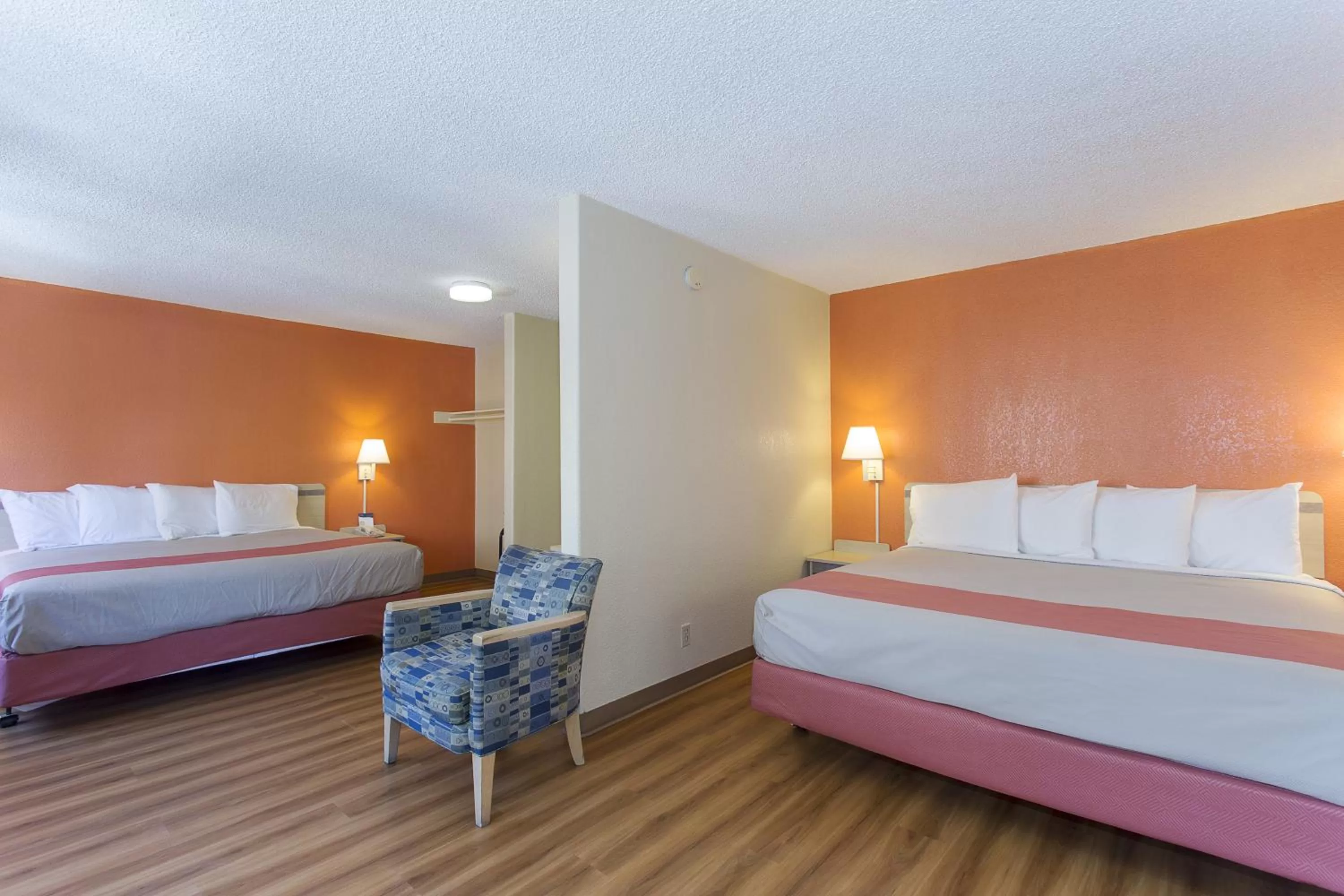 Photo of the whole room, Bed in Cathedral Hill Hotel