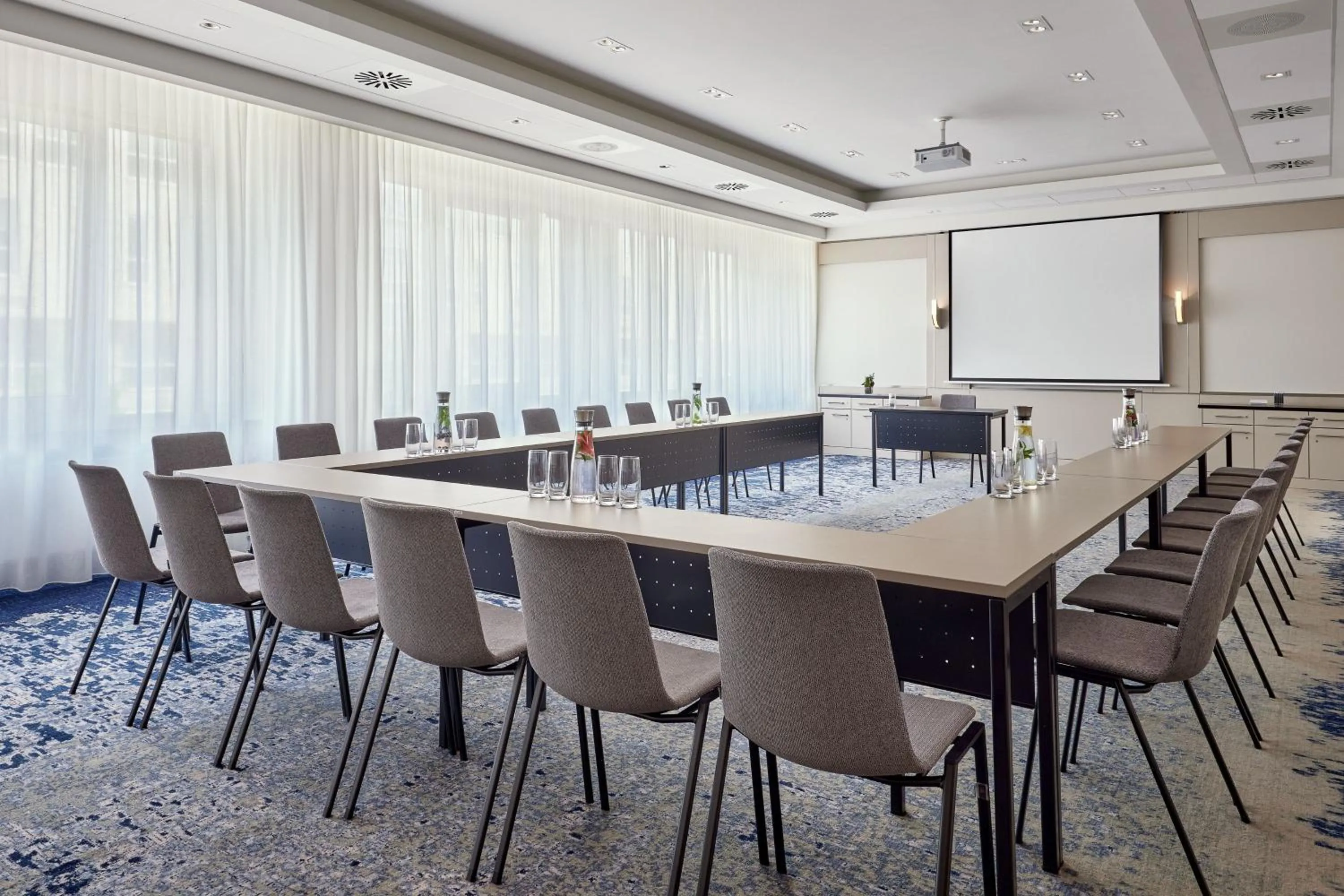 Meeting/conference room in The Westin Grand Frankfurt