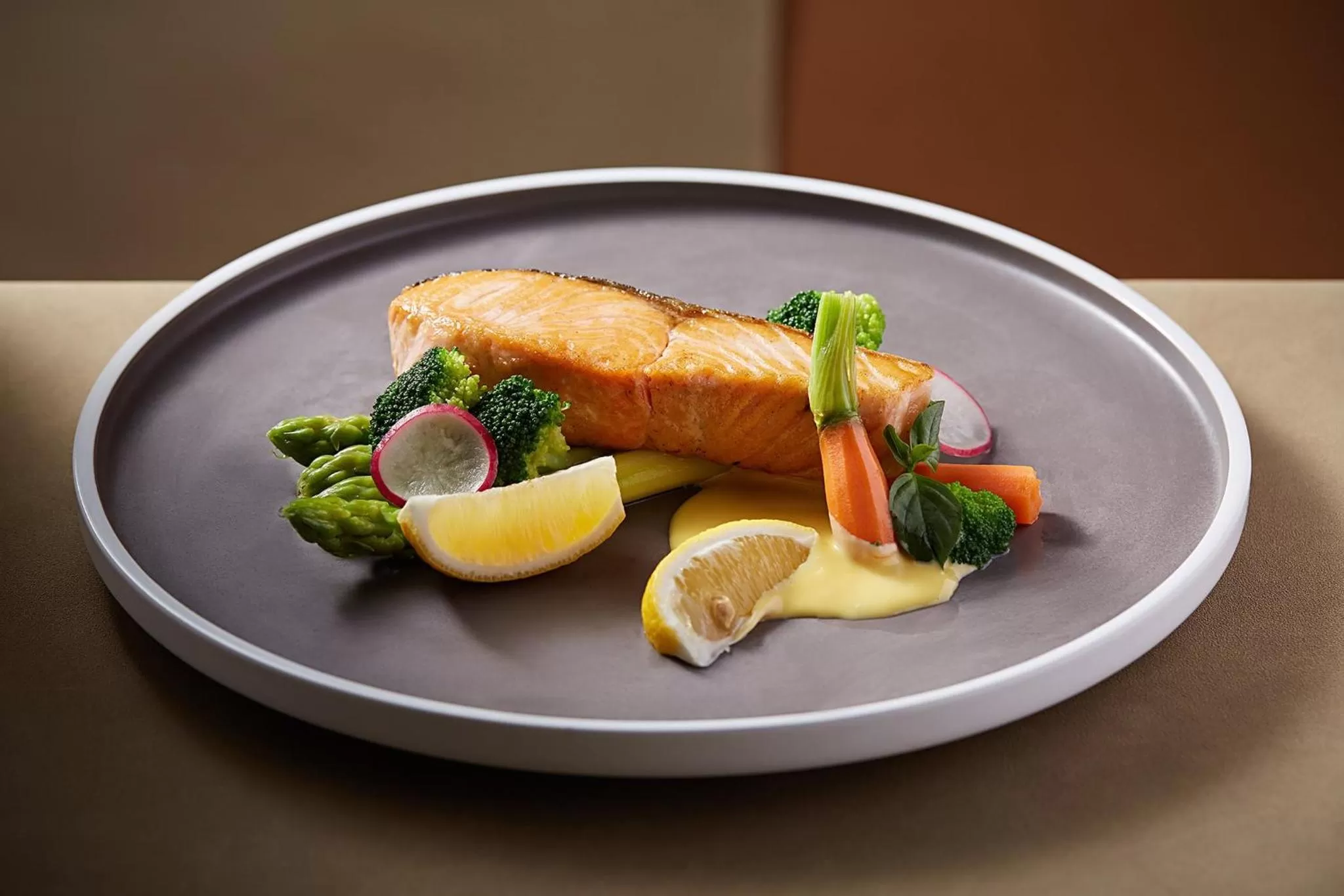 Restaurant/places to eat, Food in Crowne Plaza Hailing Island, an IHG Hotel