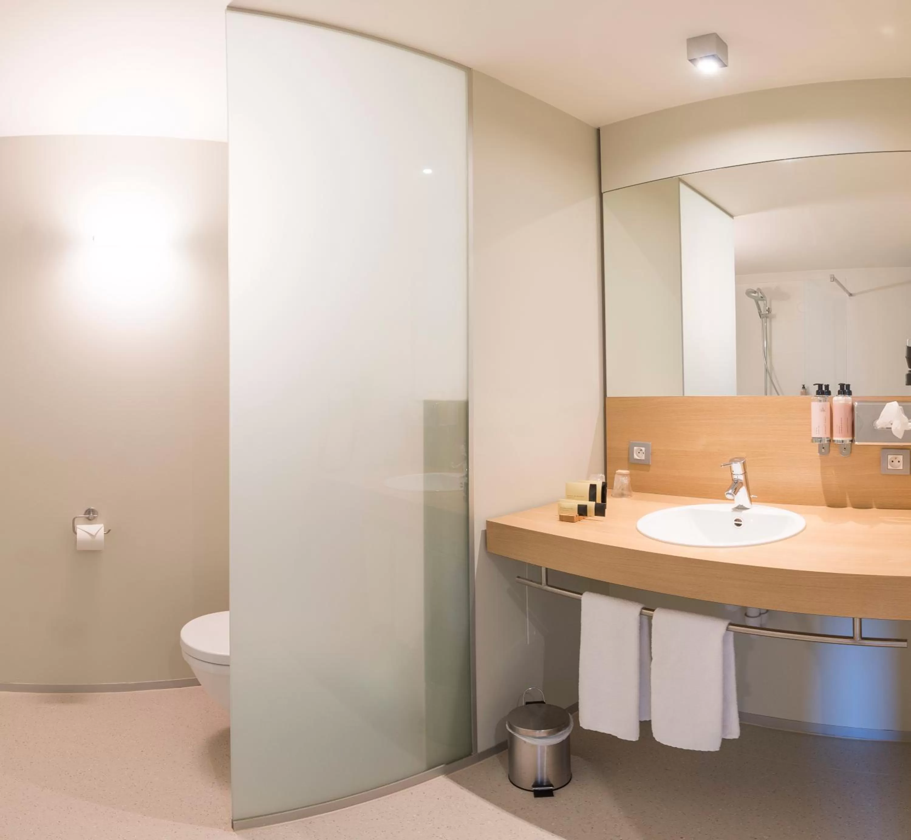 Bathroom in ibis Styles Kortrijk Expo