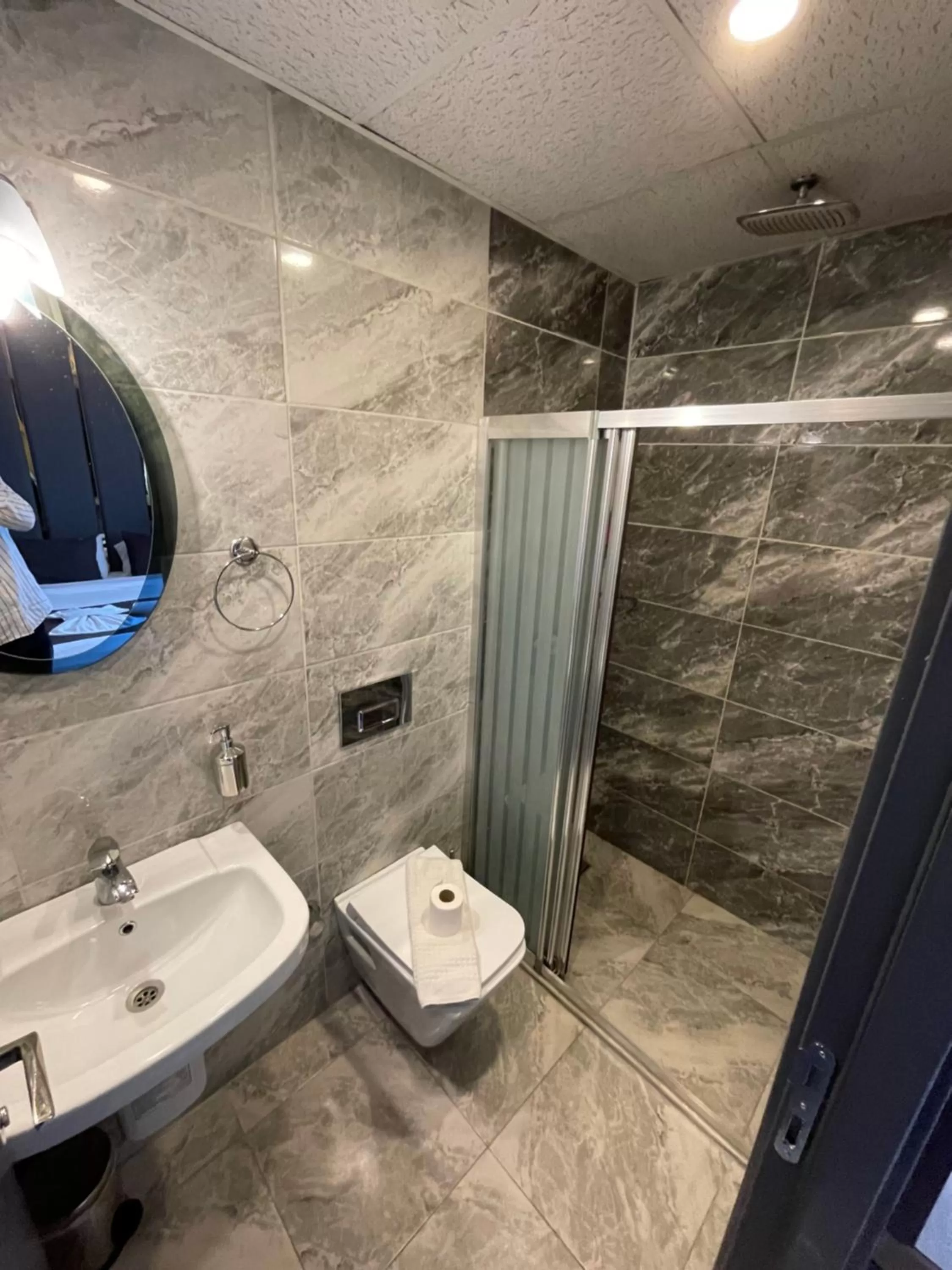 Bathroom in New Taksim Hotel