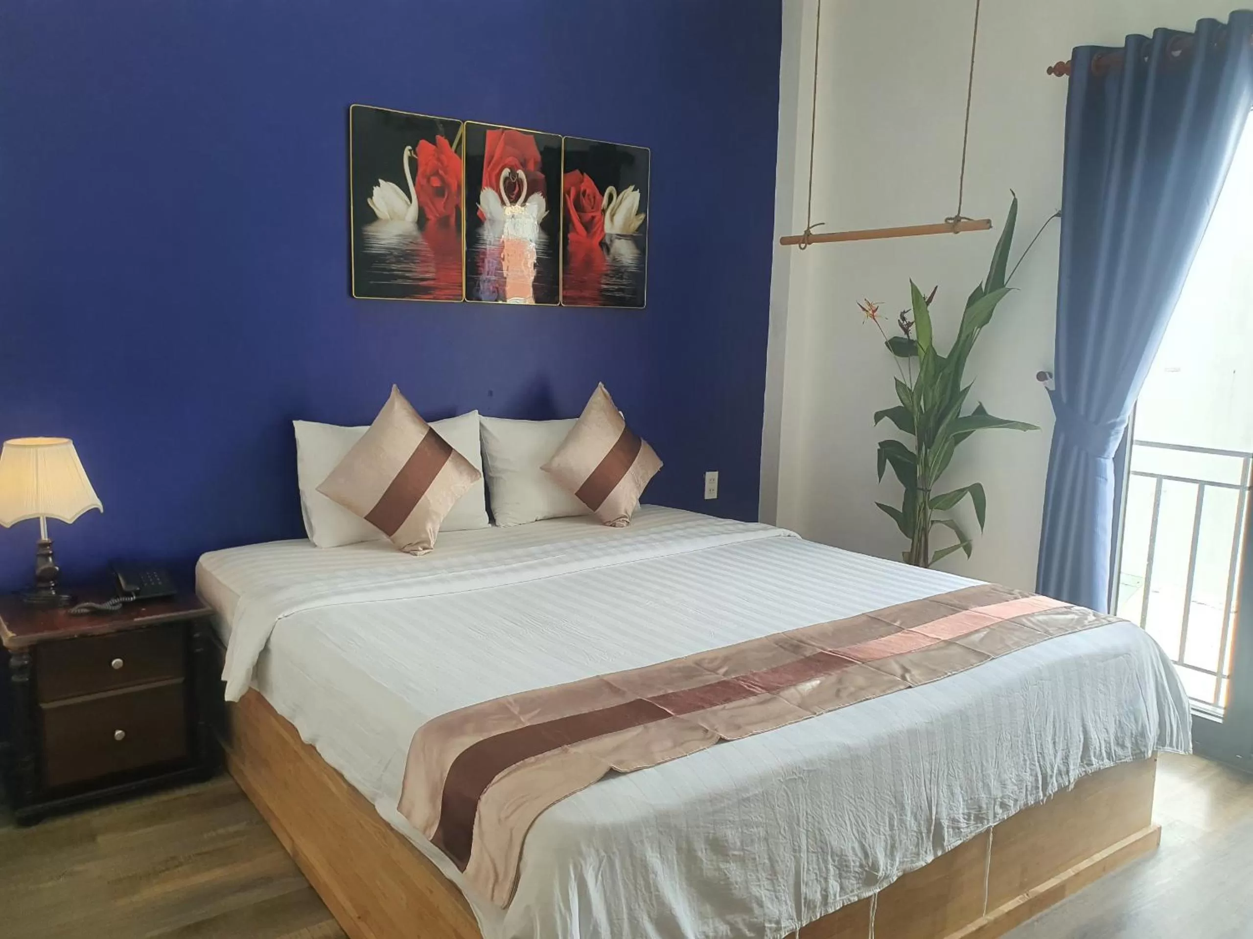 Bedroom, Bed in The 1- Tony saigon Hotel