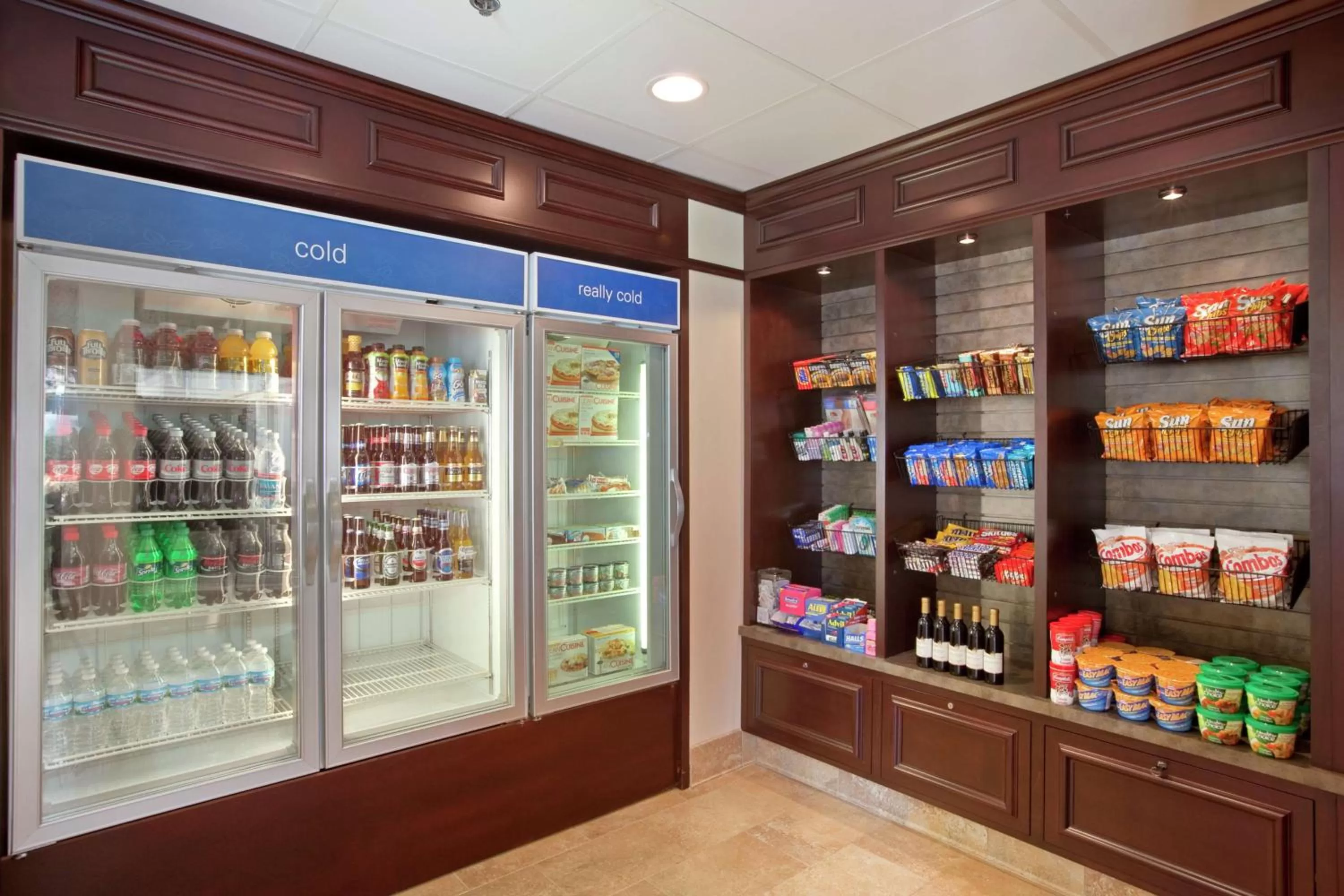 Restaurant/places to eat in Hilton Garden Inn Oakbrook Terrace