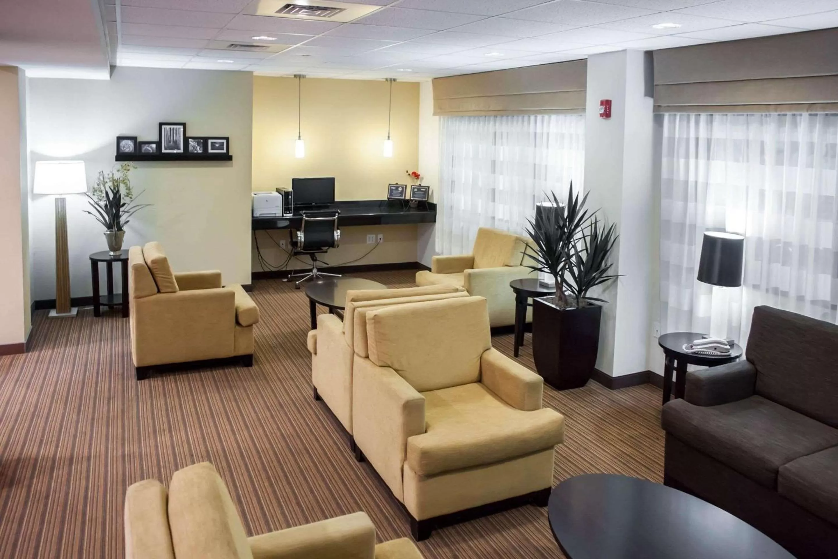 Lobby or reception in Sleep Inn & Suites Indoor Waterpark