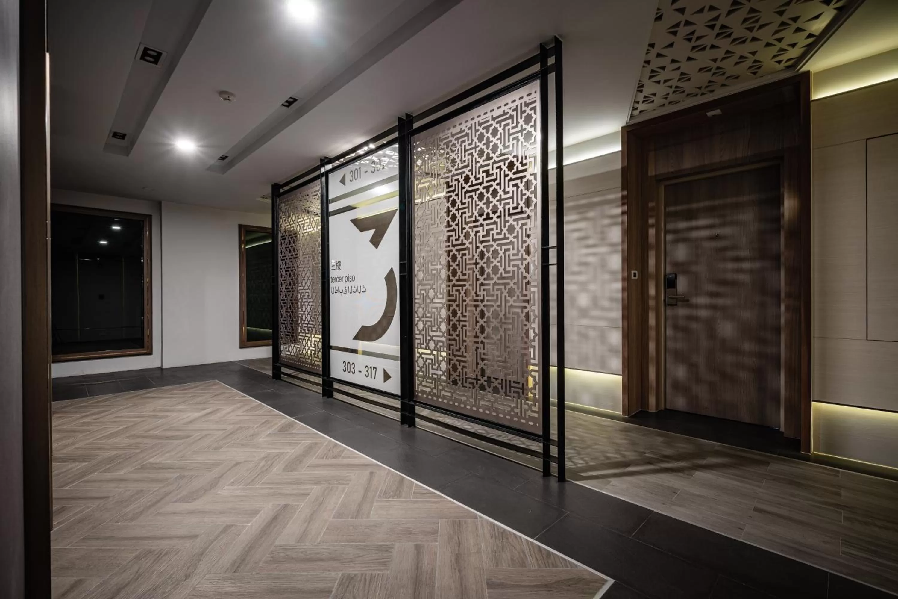 Facade/entrance in VIX Bangkok at Victory Monument