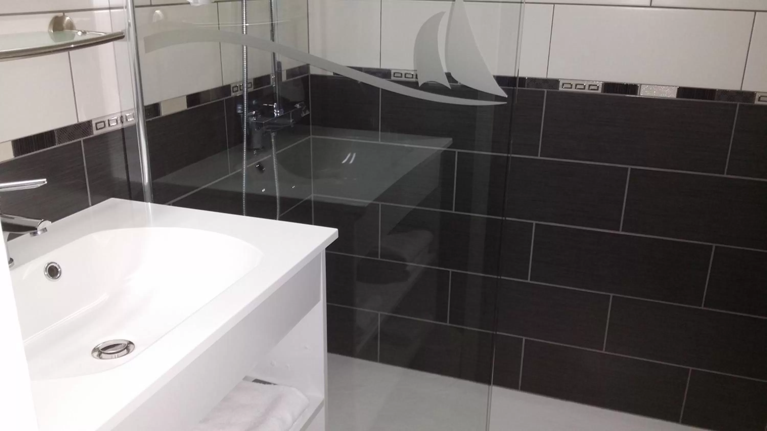 Bathroom in La Voile D' Or