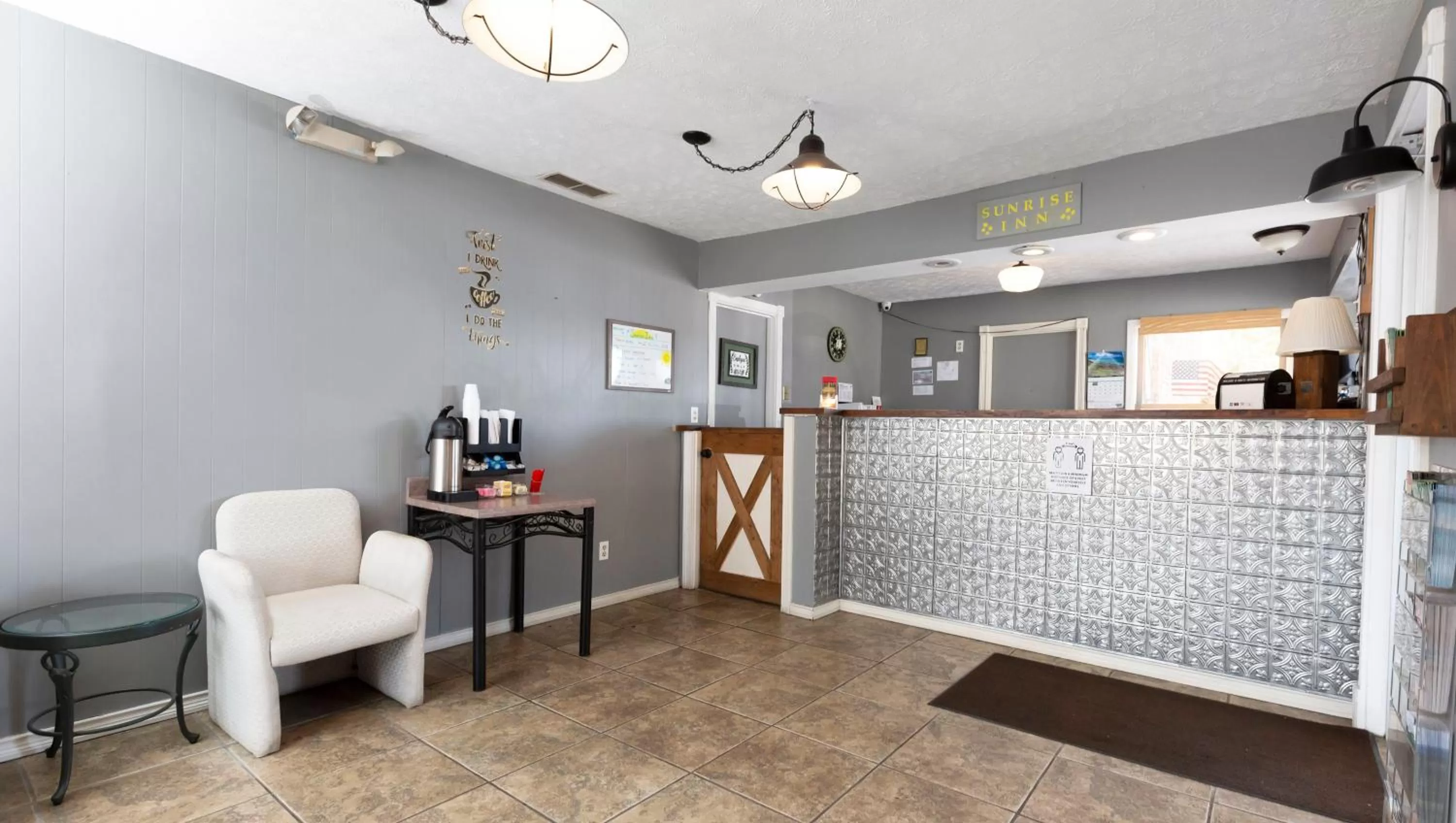 Lobby or reception in Sunrise Inn Williamstown