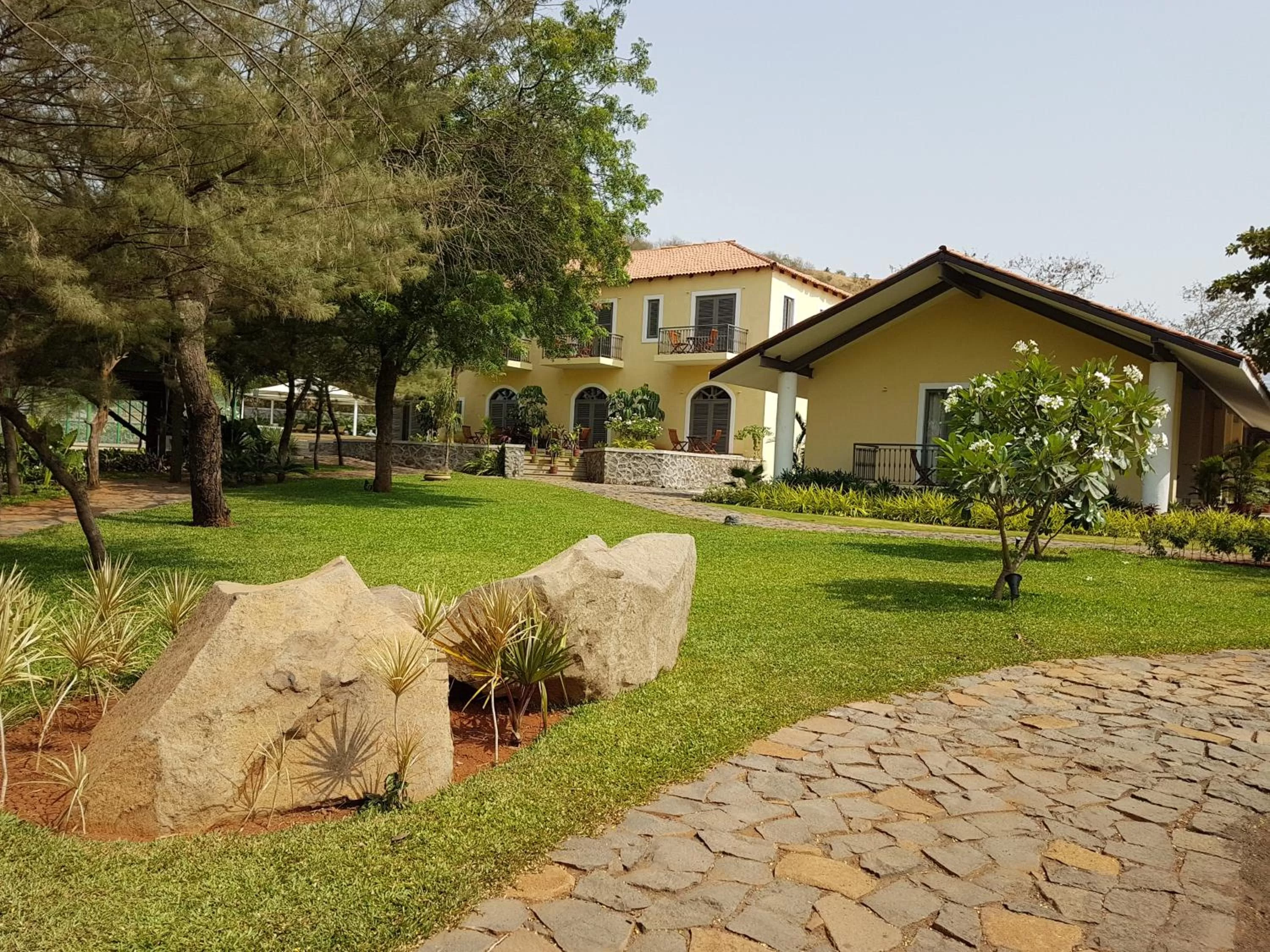 Garden, Property Building in The Source At Sula