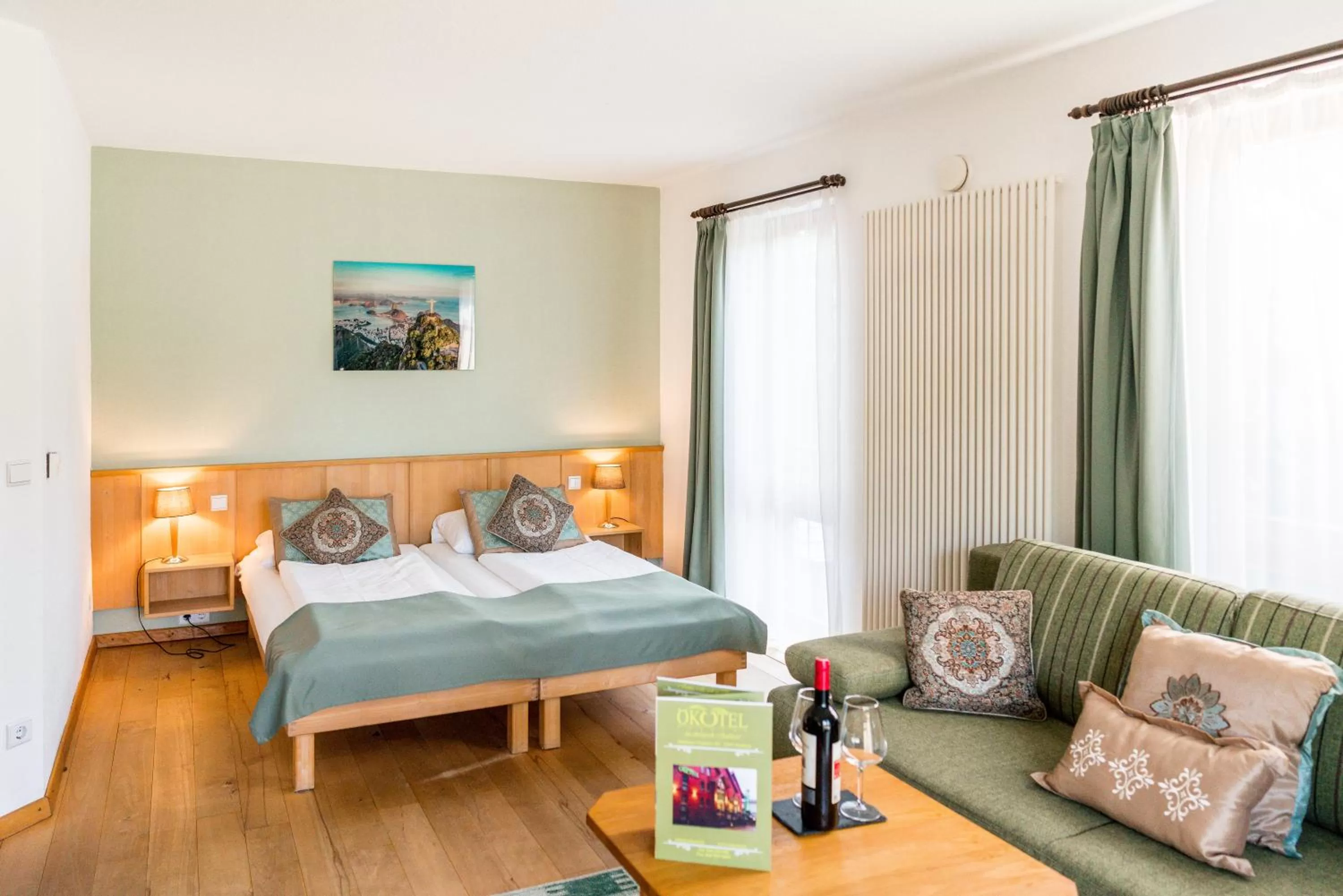 Decorative detail, Bed in Ökotel Hamburg