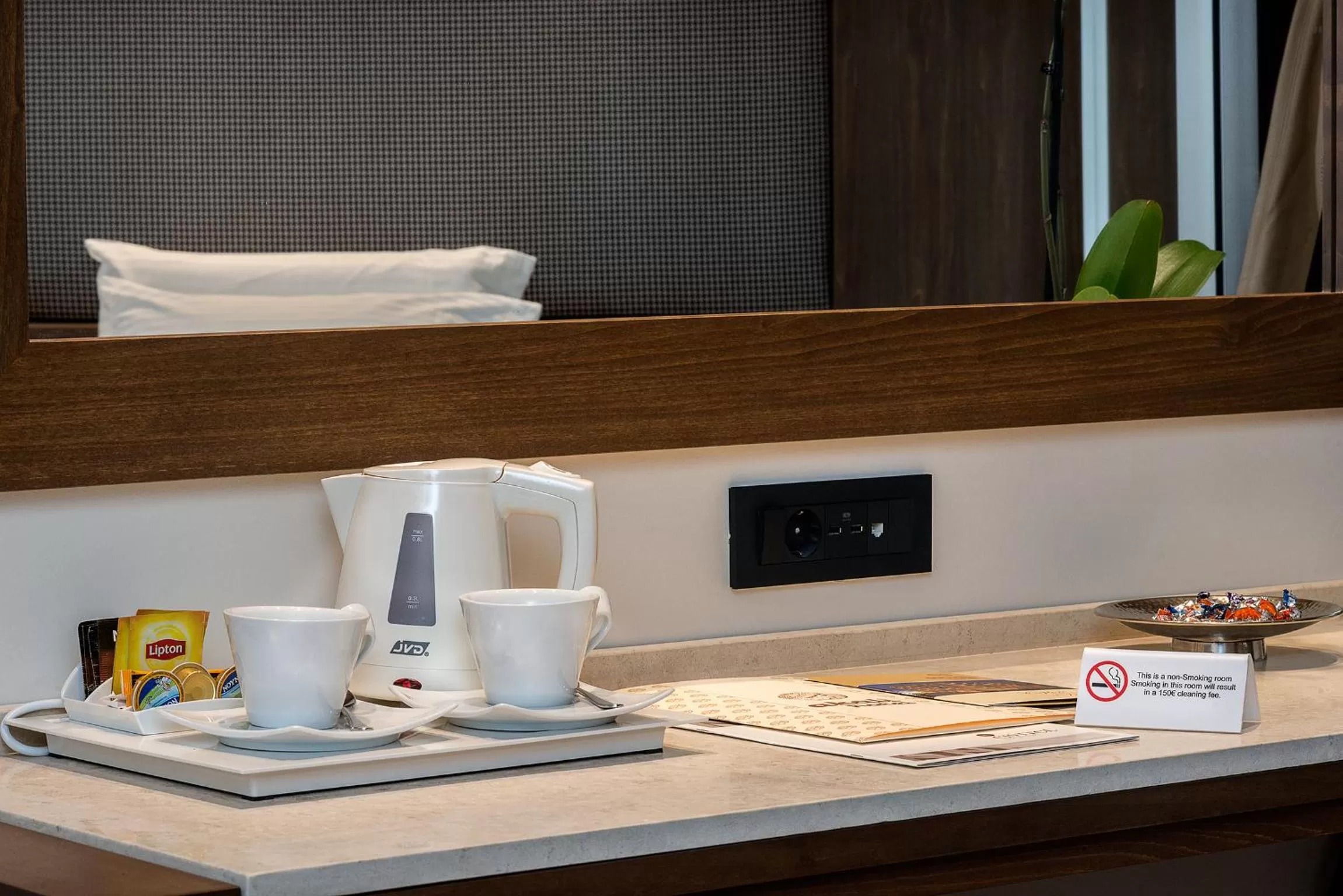 Coffee/tea facilities in Civitel Akali Hotel