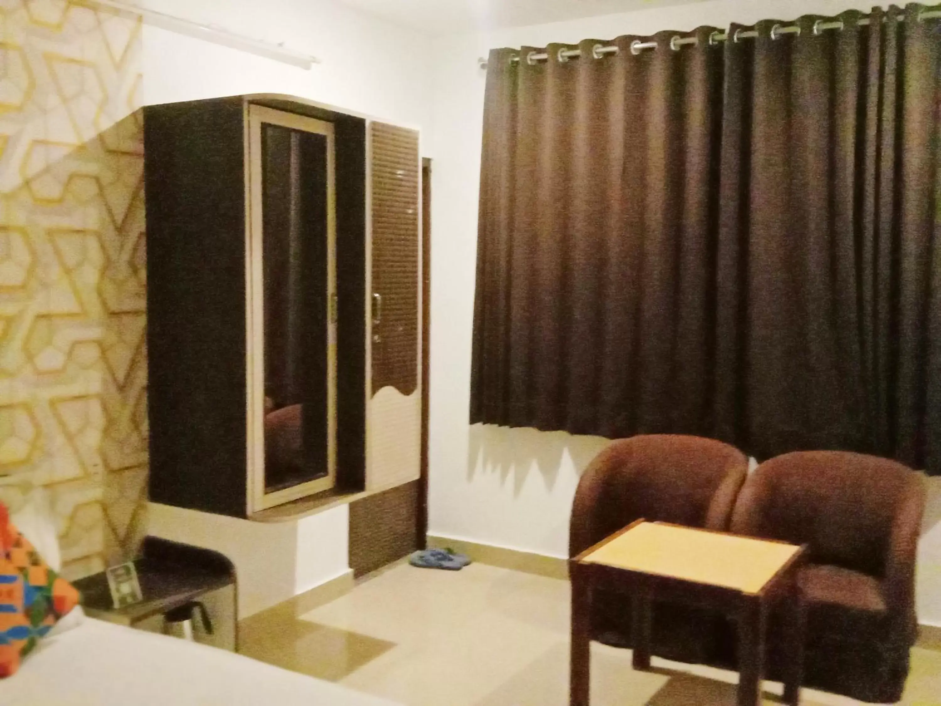 Executive Triple Room - single occupancy in Hotel Omni Plaza Executive Triple Room - single occupancy in Hotel Omni Plaza