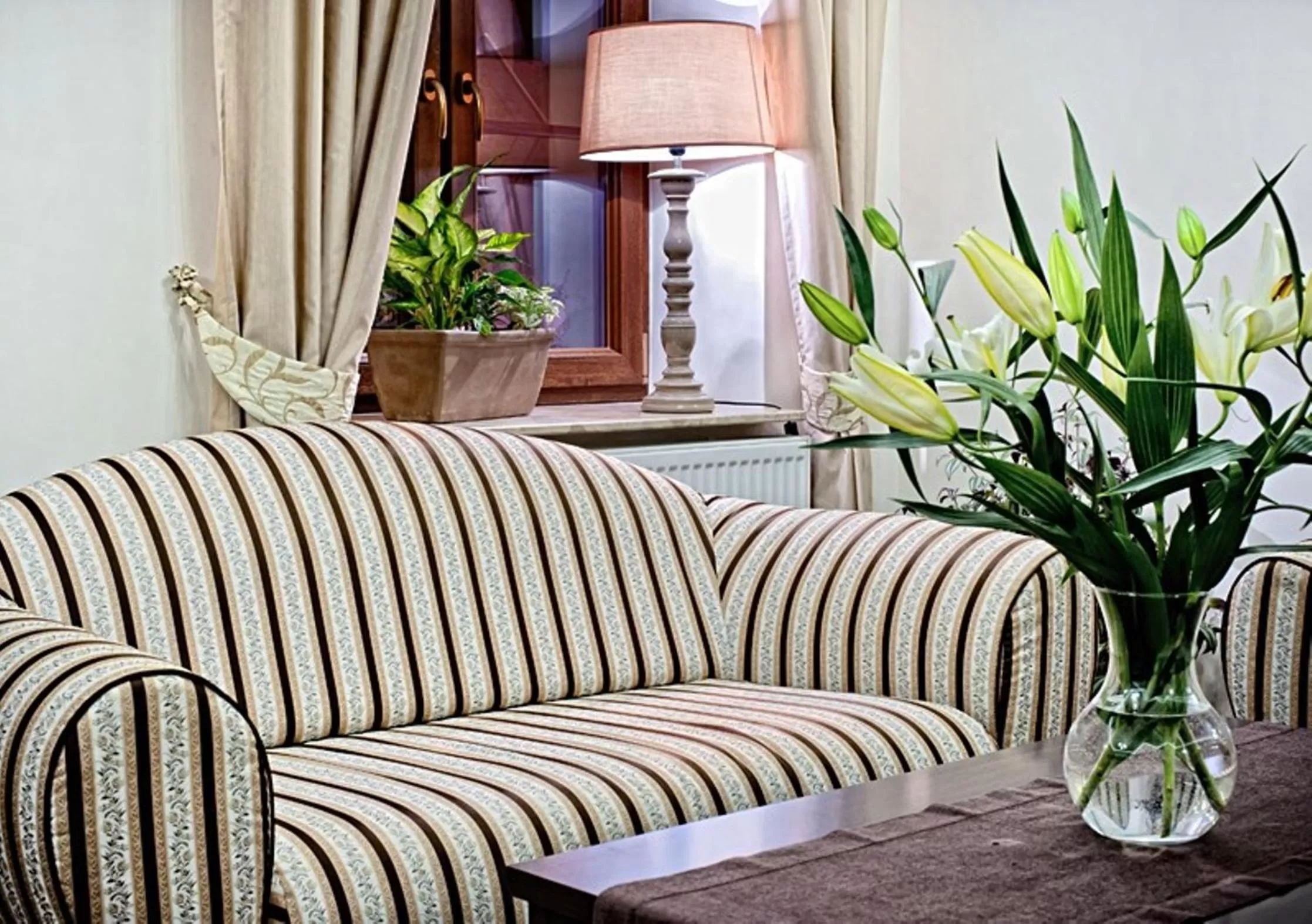 Seating area in Hotel Willa Adriana