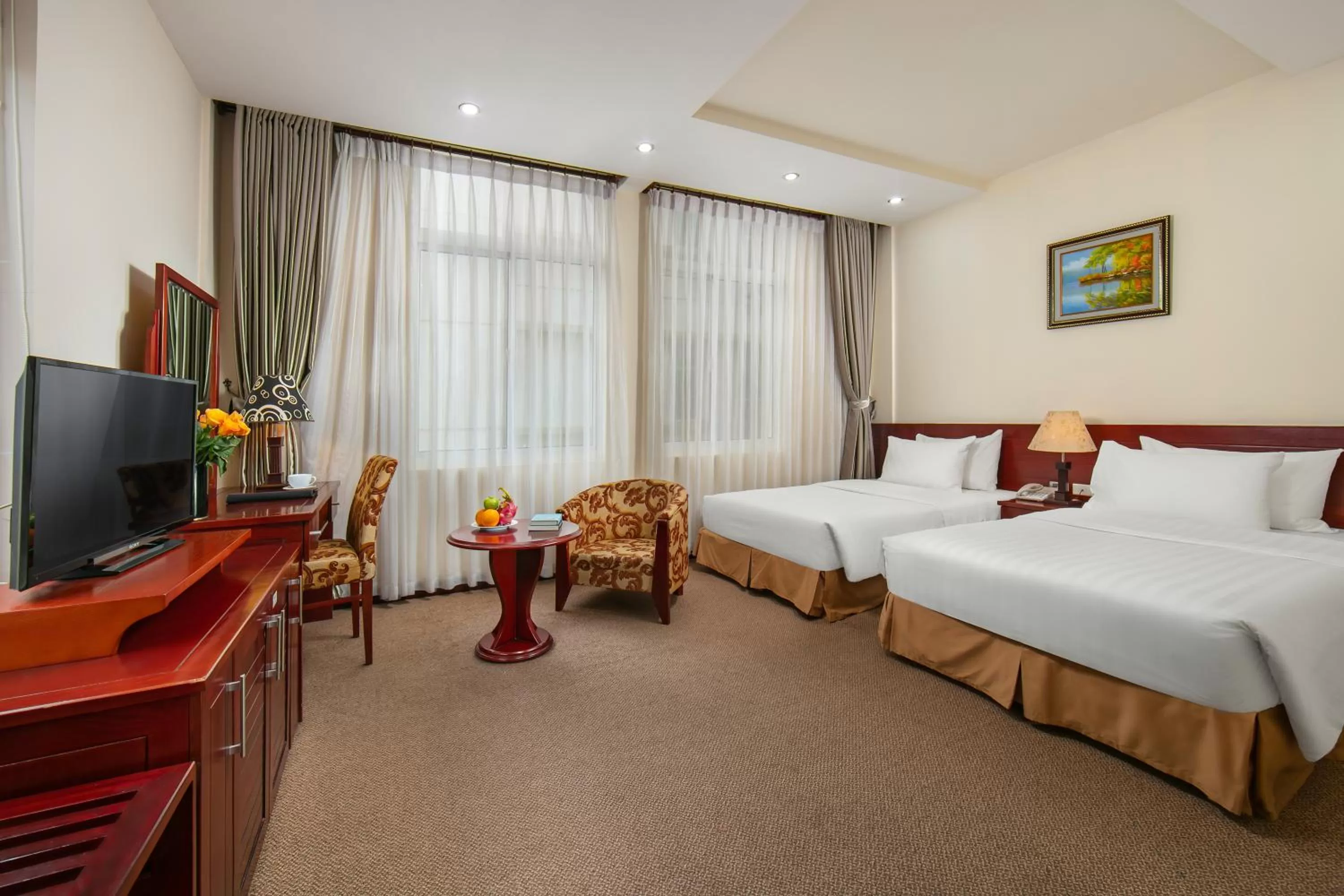 TV and multimedia, Bed in Hoa Dao Hotel