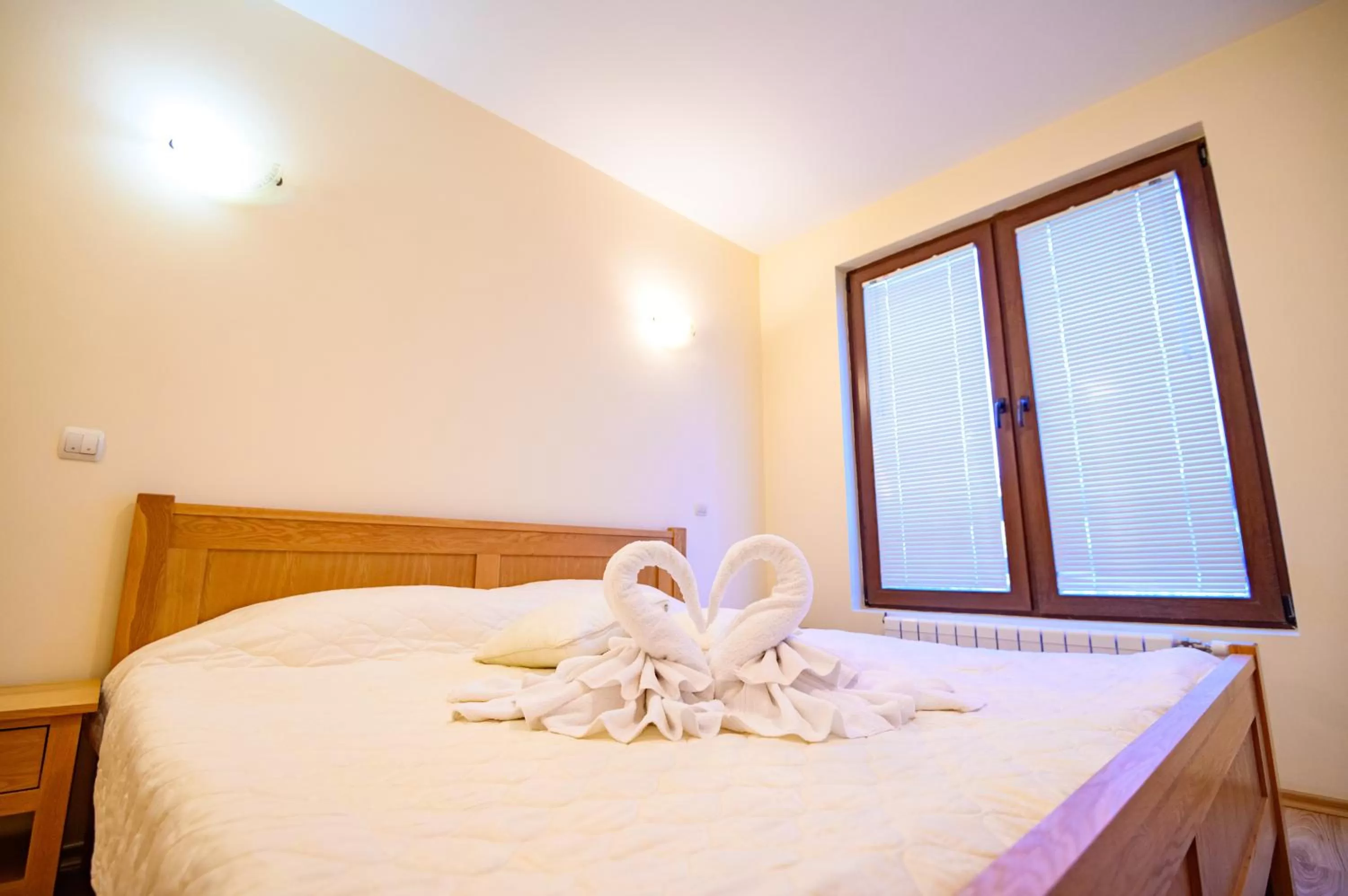 Bed in Parklands Hotel & Pool