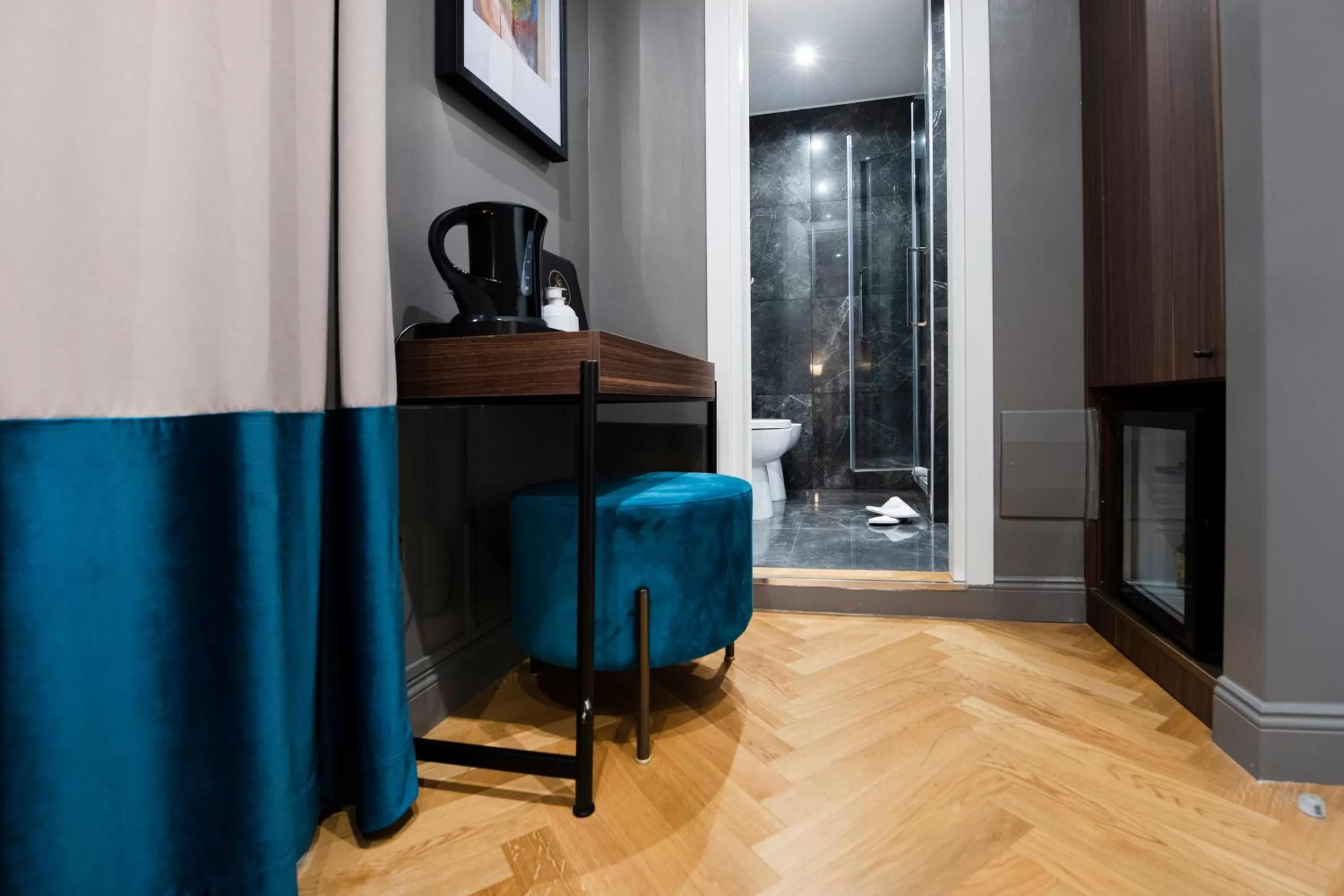 Bed in Hotel 87 eighty-seven - Maison d'Art Collection