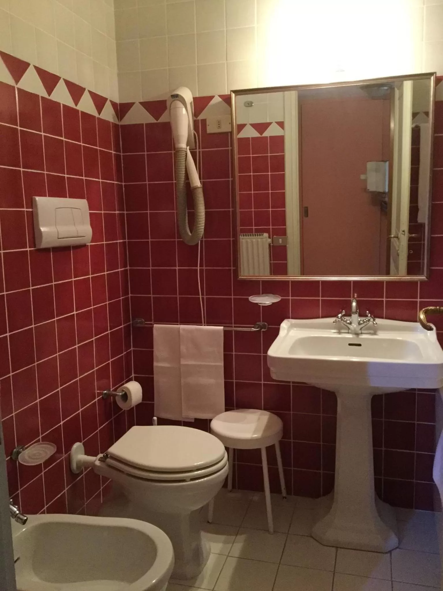 Toilet in Hotel Gattapone