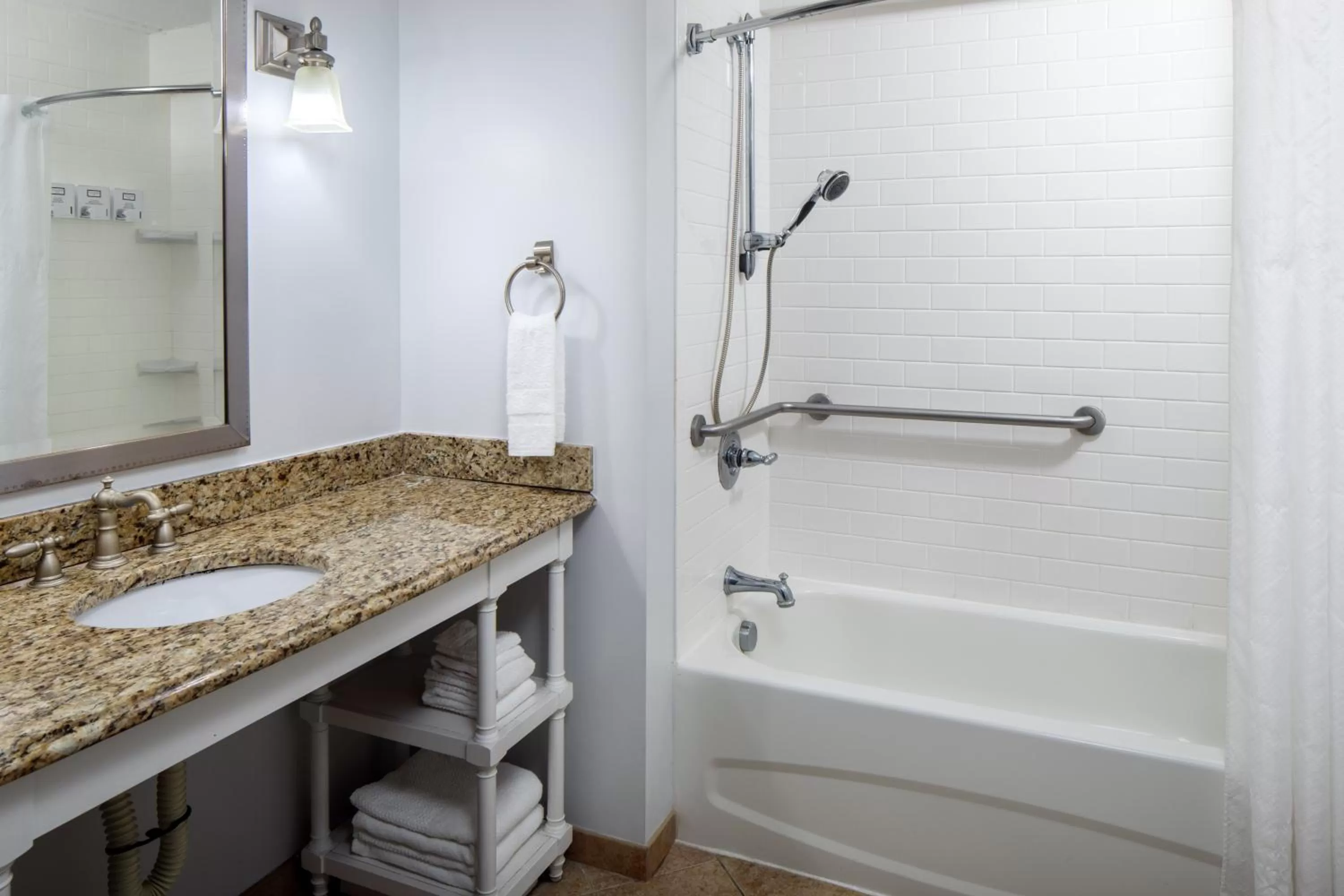 Bathroom in Ashworth by the Sea