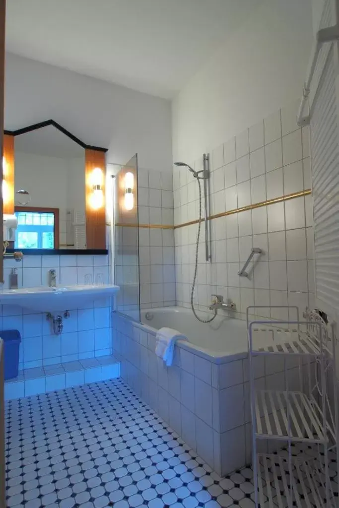 Comfort Triple Room in Hotel Schlossvilla Derenburg Comfort Triple Room in Hotel Schlossvilla Derenburg