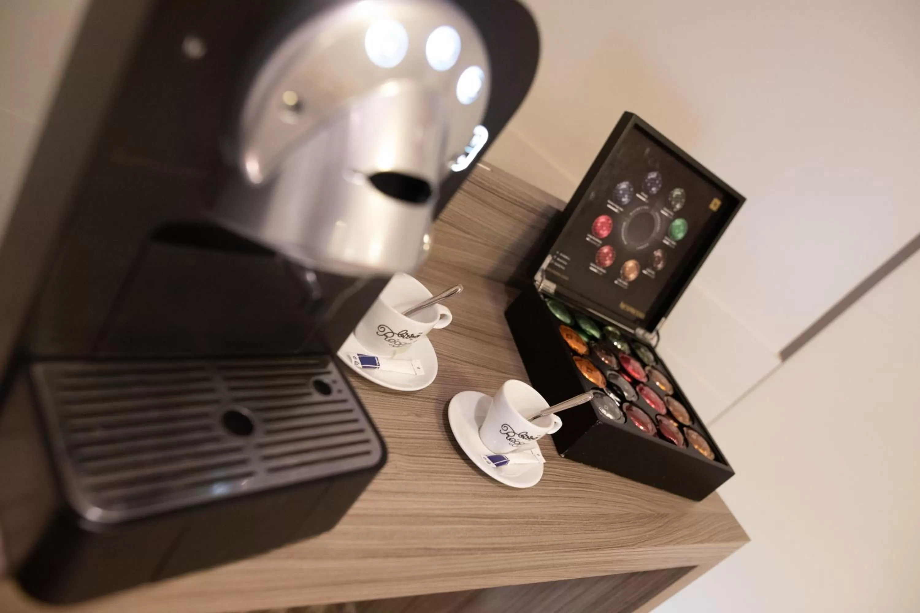 Coffee/tea facilities in ibis Styles Clermont-Ferrand Aéroport