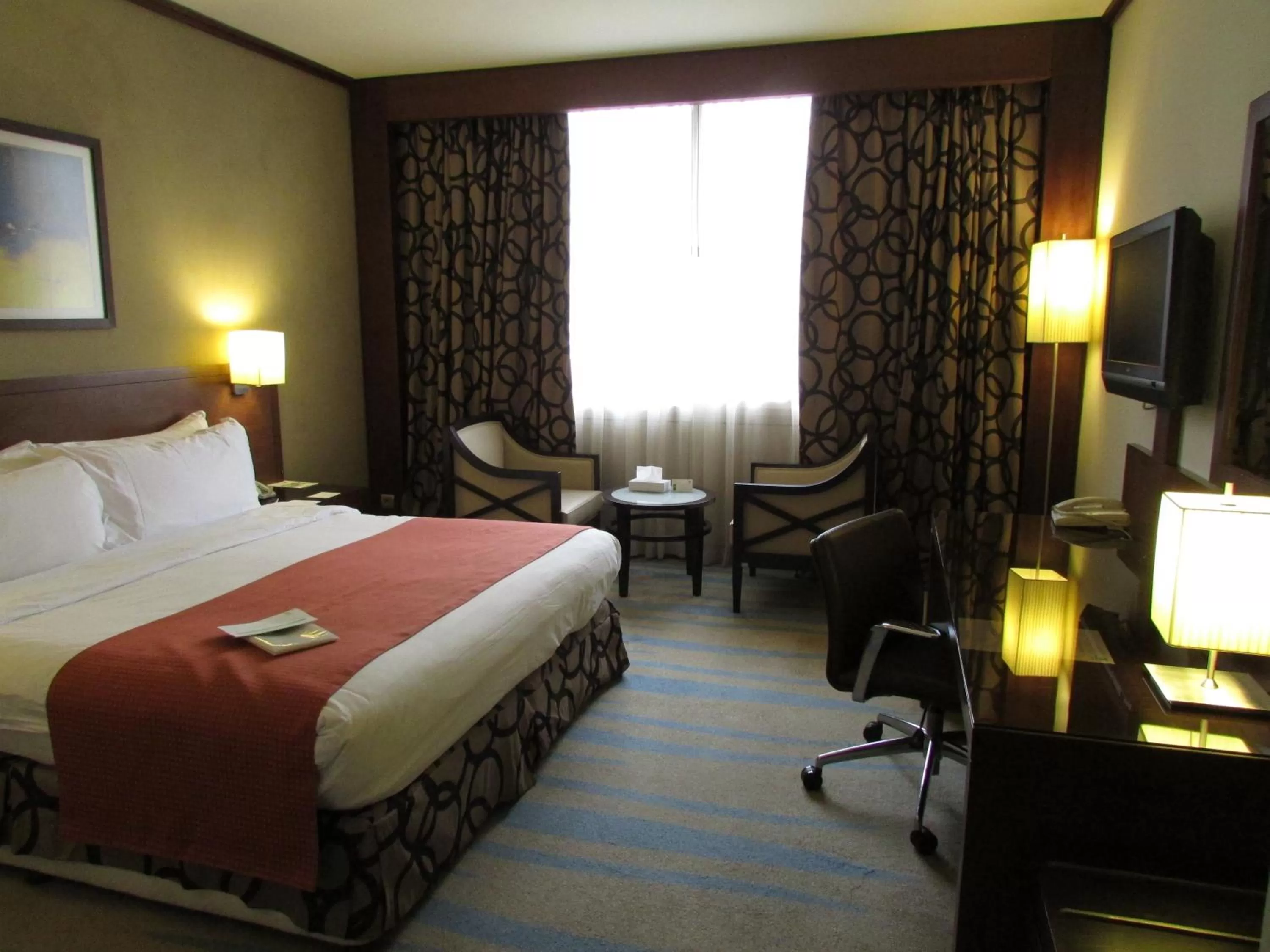 Photo of the whole room, Bed in Holiday Inn Riyadh Izdihar by IHG