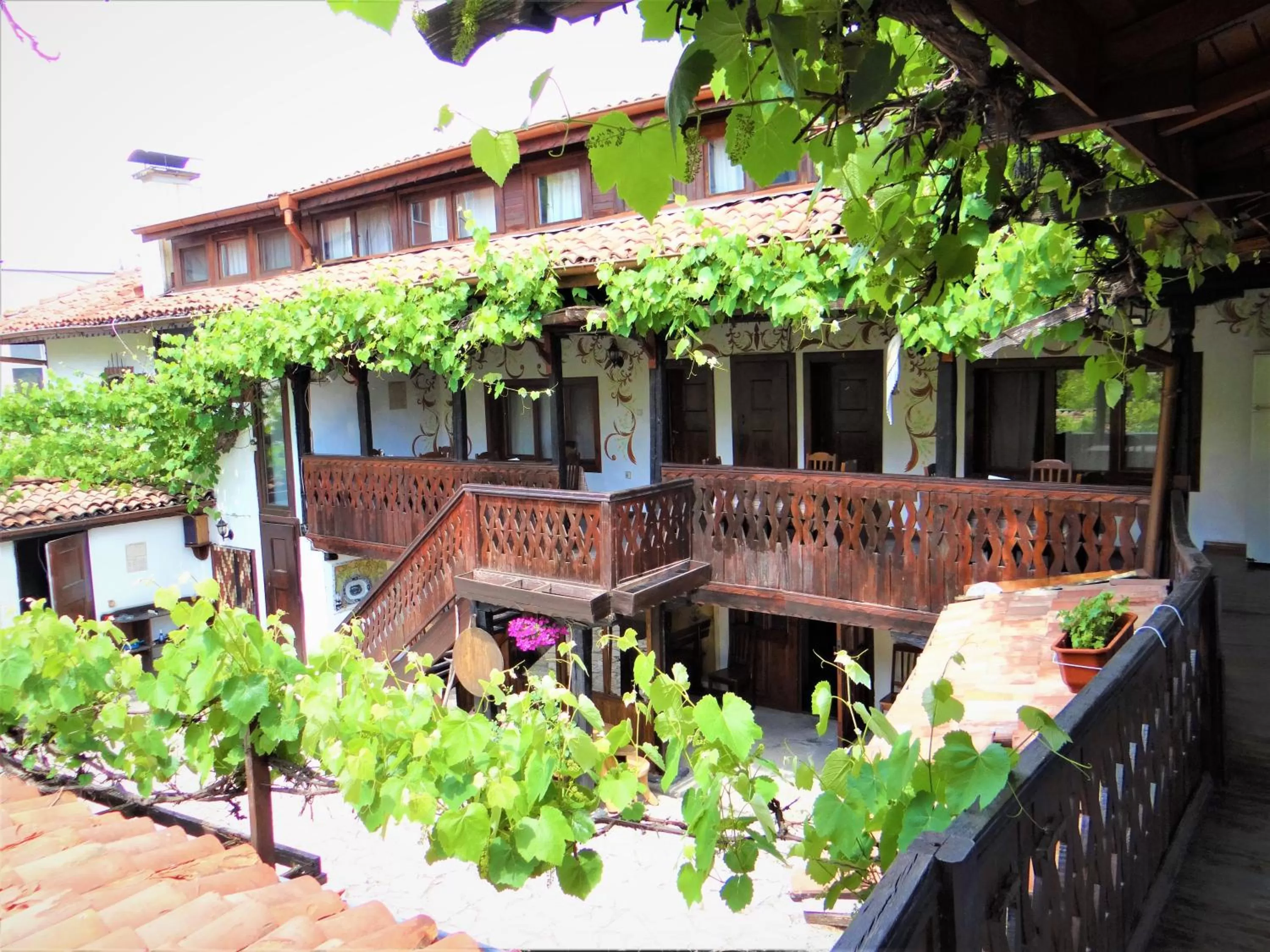 Balcony/Terrace, Property Building in The Old House Family Hotel