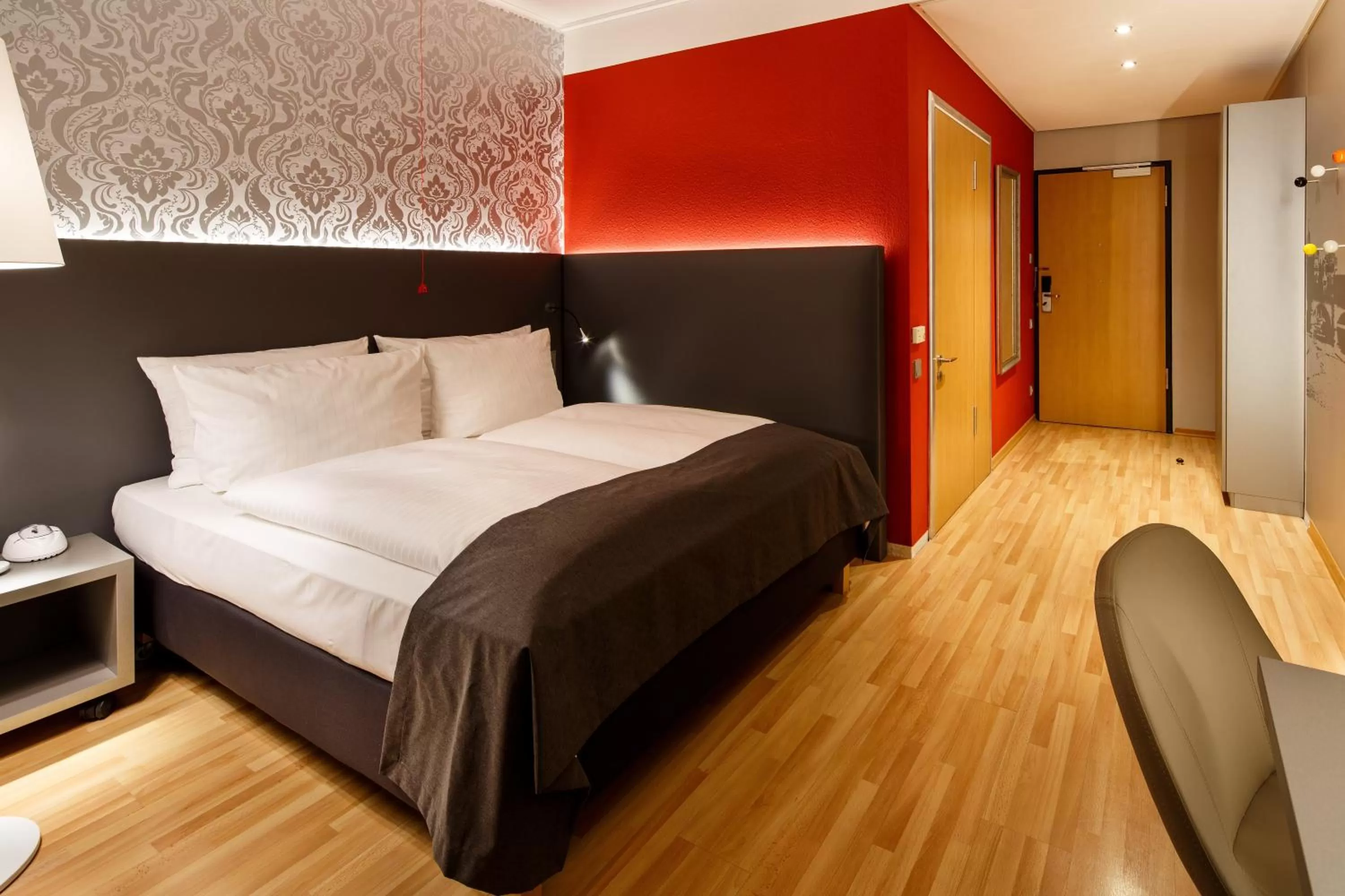 Photo of the whole room, Bed in Holiday Inn Dresden - City South, an IHG Hotel
