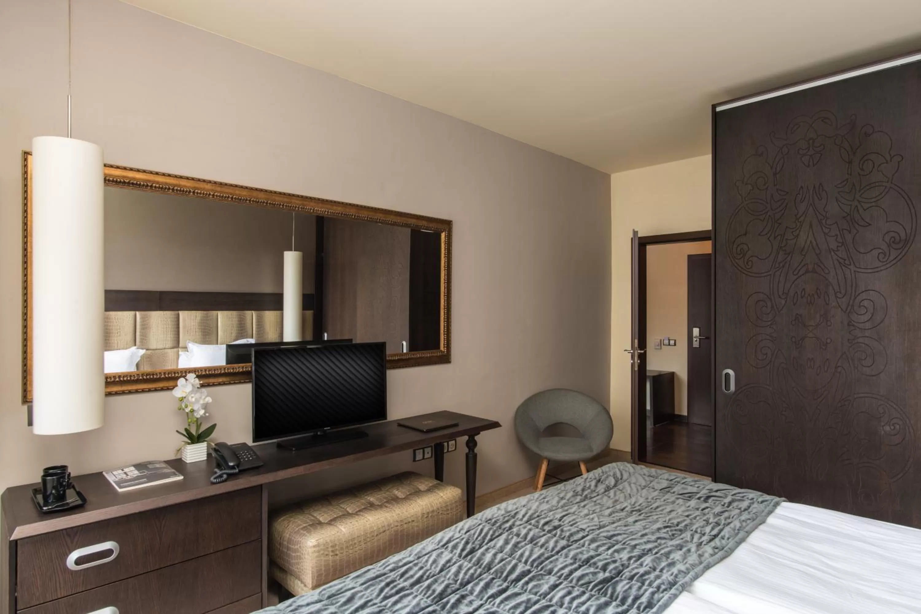 TV and multimedia, Bed in Ores Boutique Hotel