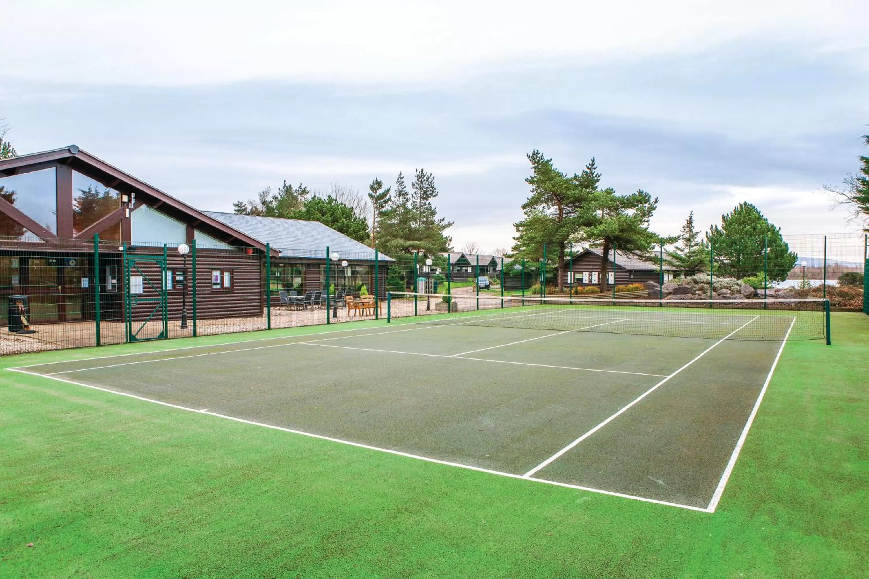 Tennis court in Pine Lake Resort