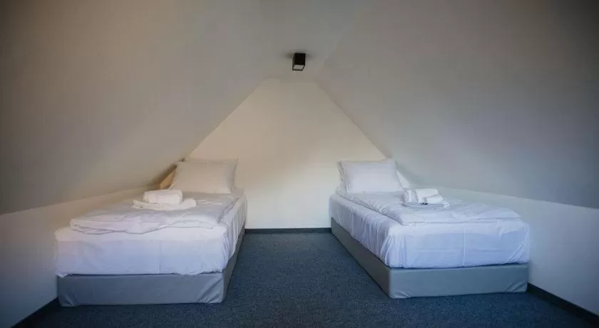 Bed in Adventure Lake Resort - Simared