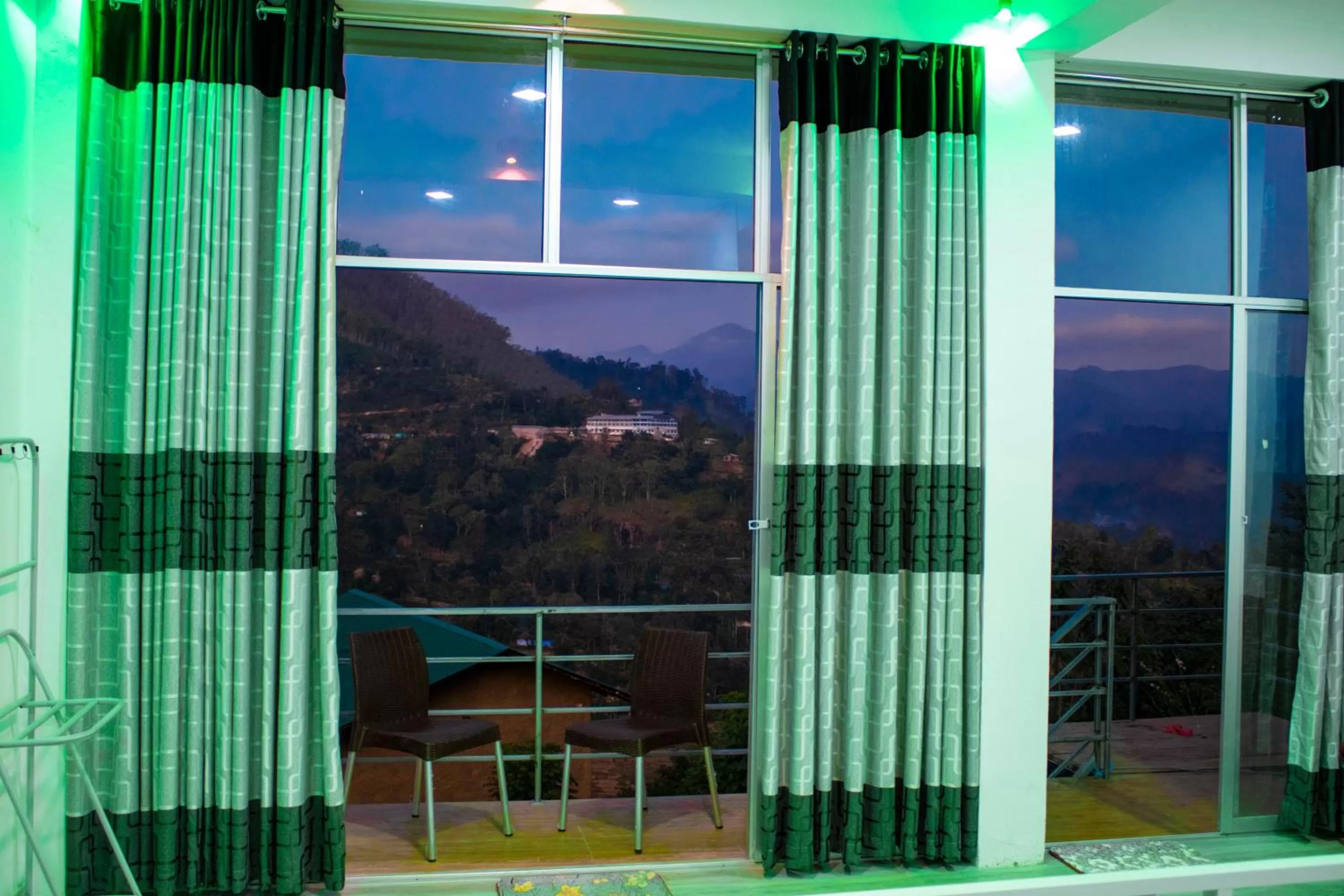 Mountain View in Ornateview Hotel