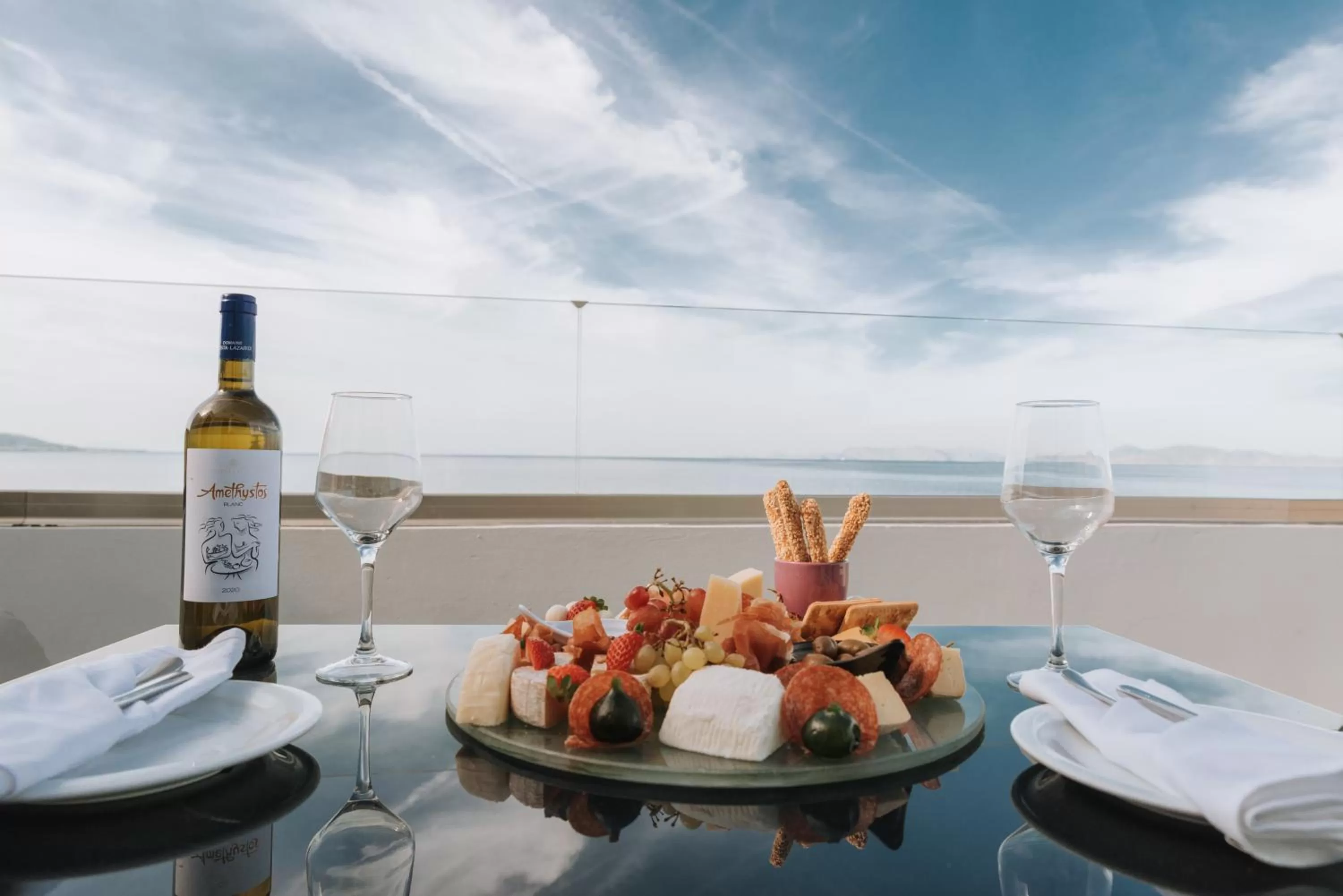 Balcony/Terrace in Semiramis City Hotel