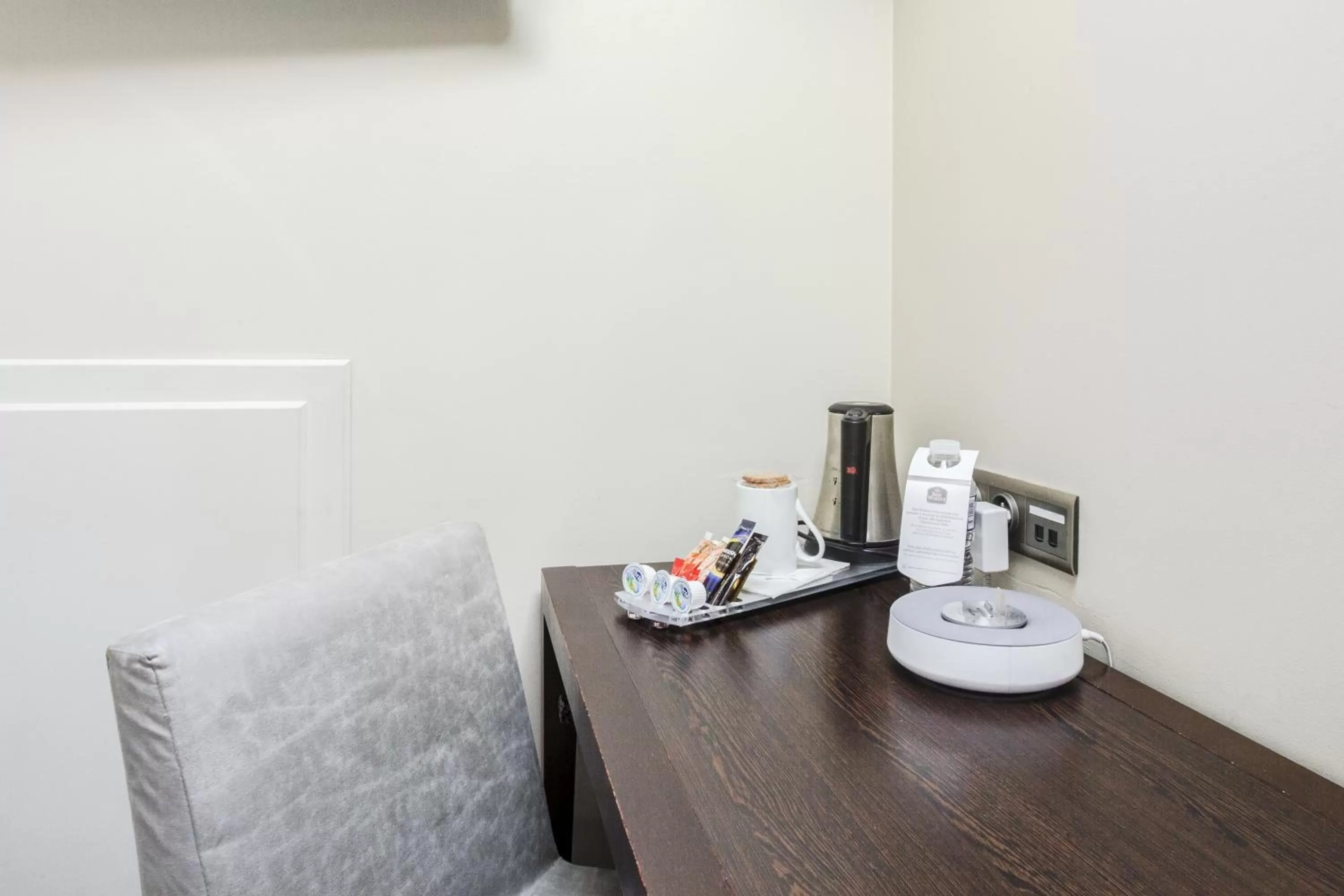 Decorative detail in Hôtel Paris Louvre Opéra