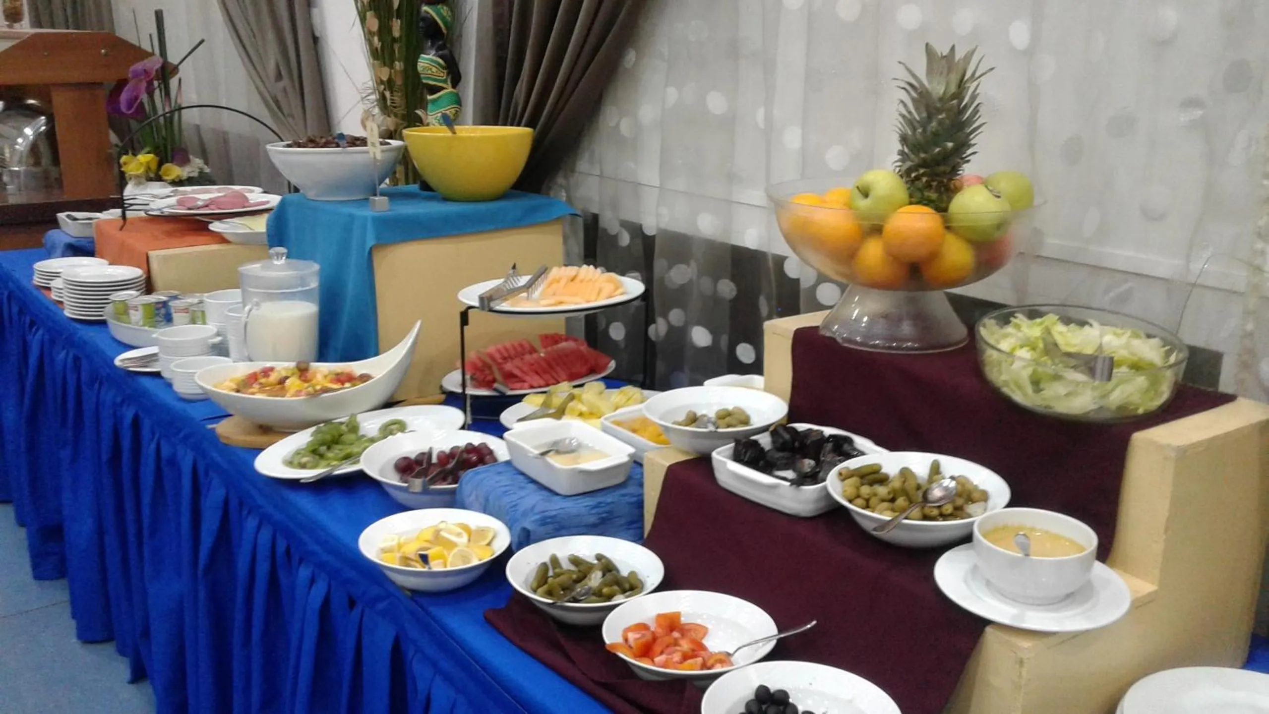 Restaurant/places to eat in Atlantic Hotel