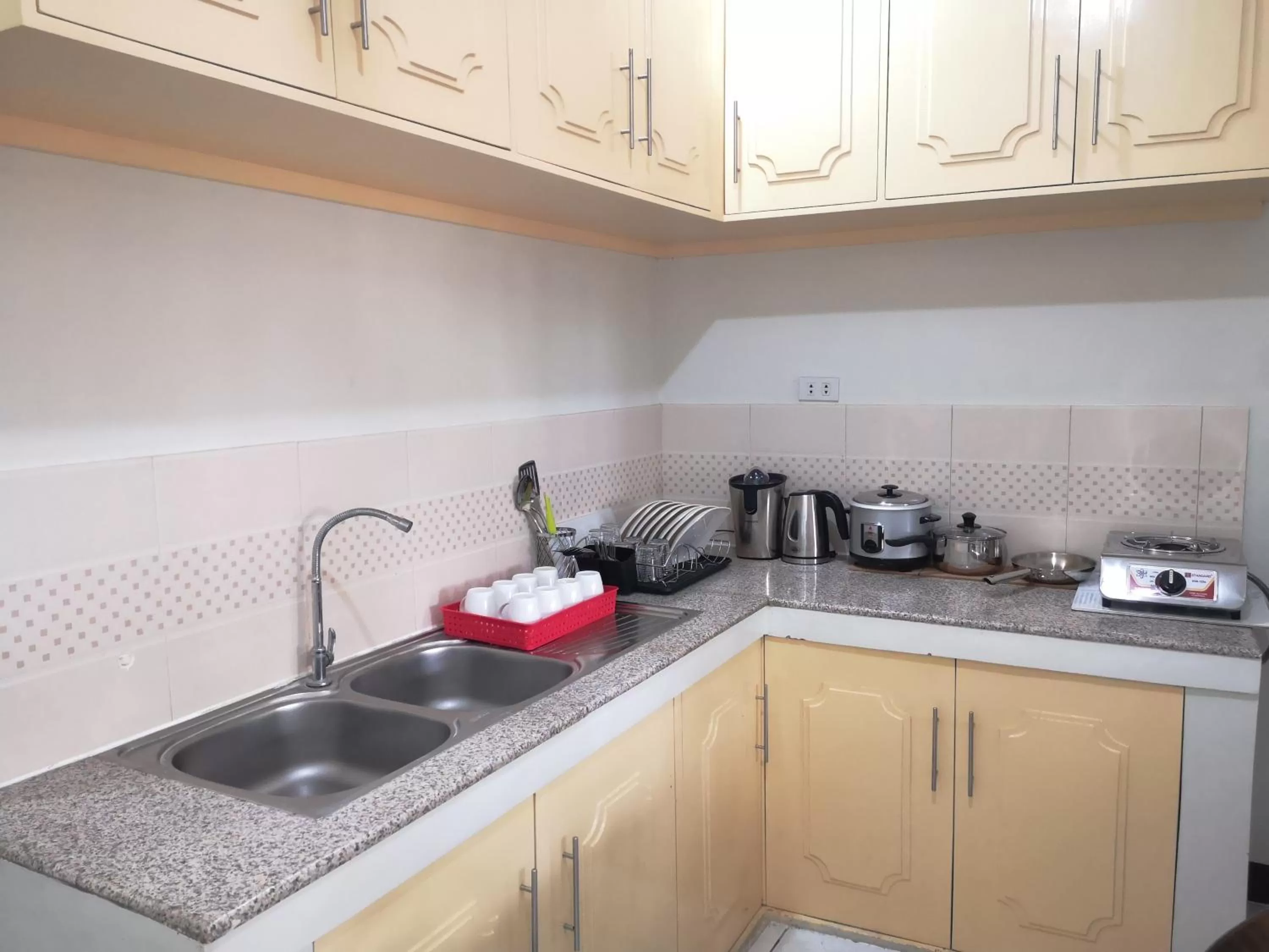 Kitchen or kitchenette in JDL Residences Hostel