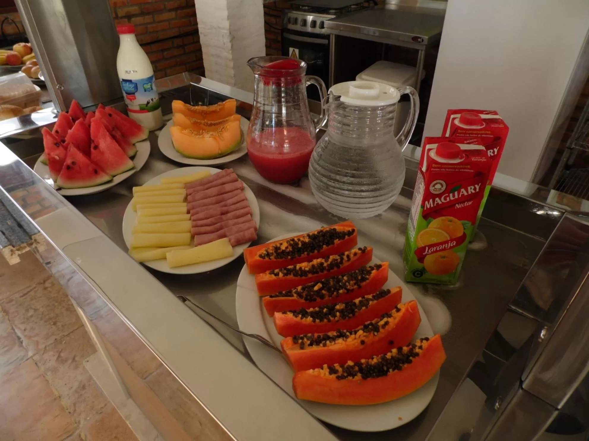 Buffet breakfast in Hotel Praia do Futuro