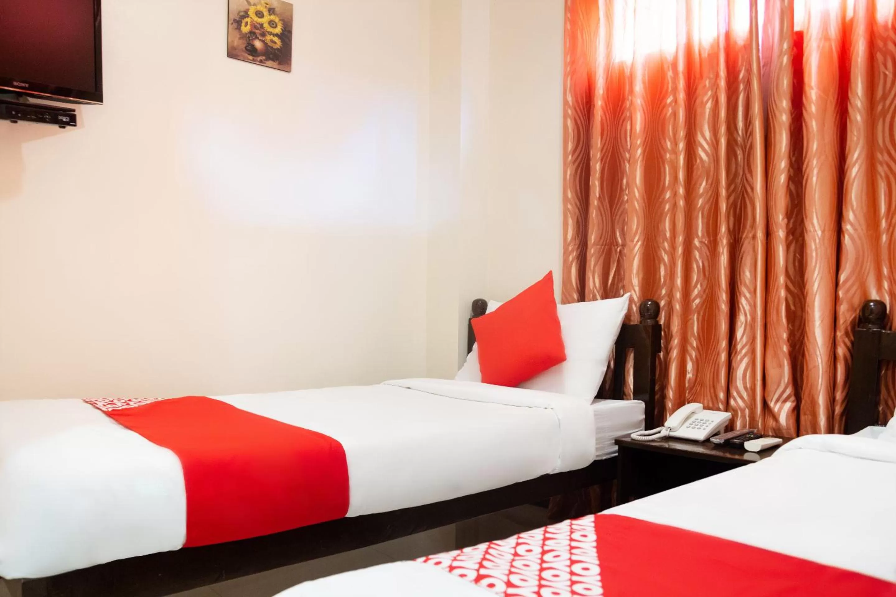 Standard Twin Room in OYO 153 Espacio de Clarita Hometel